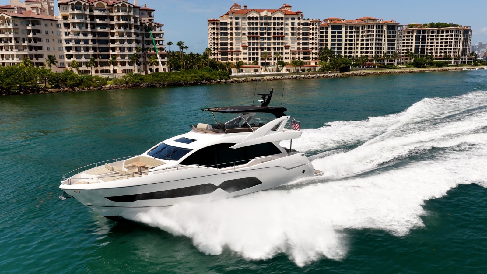 2025 Sunseeker 76 Yacht
