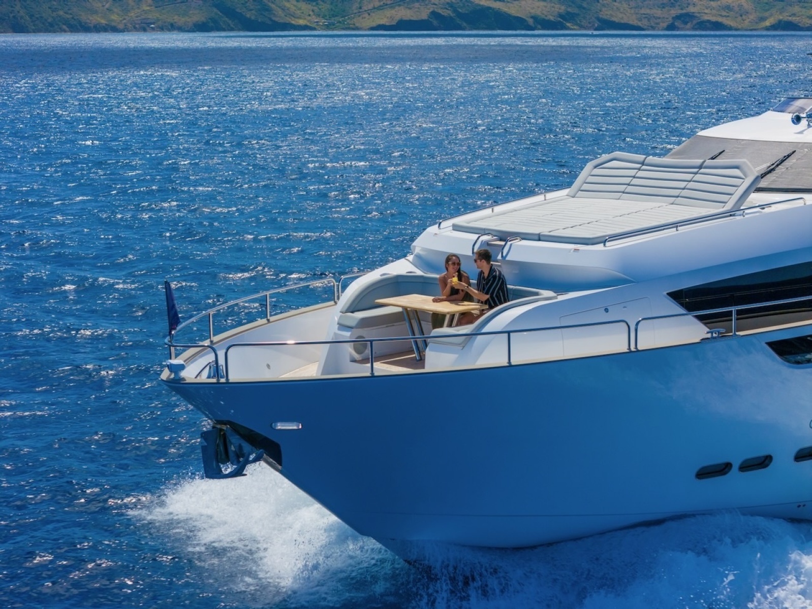 2024 Sunseeker 95 Yacht