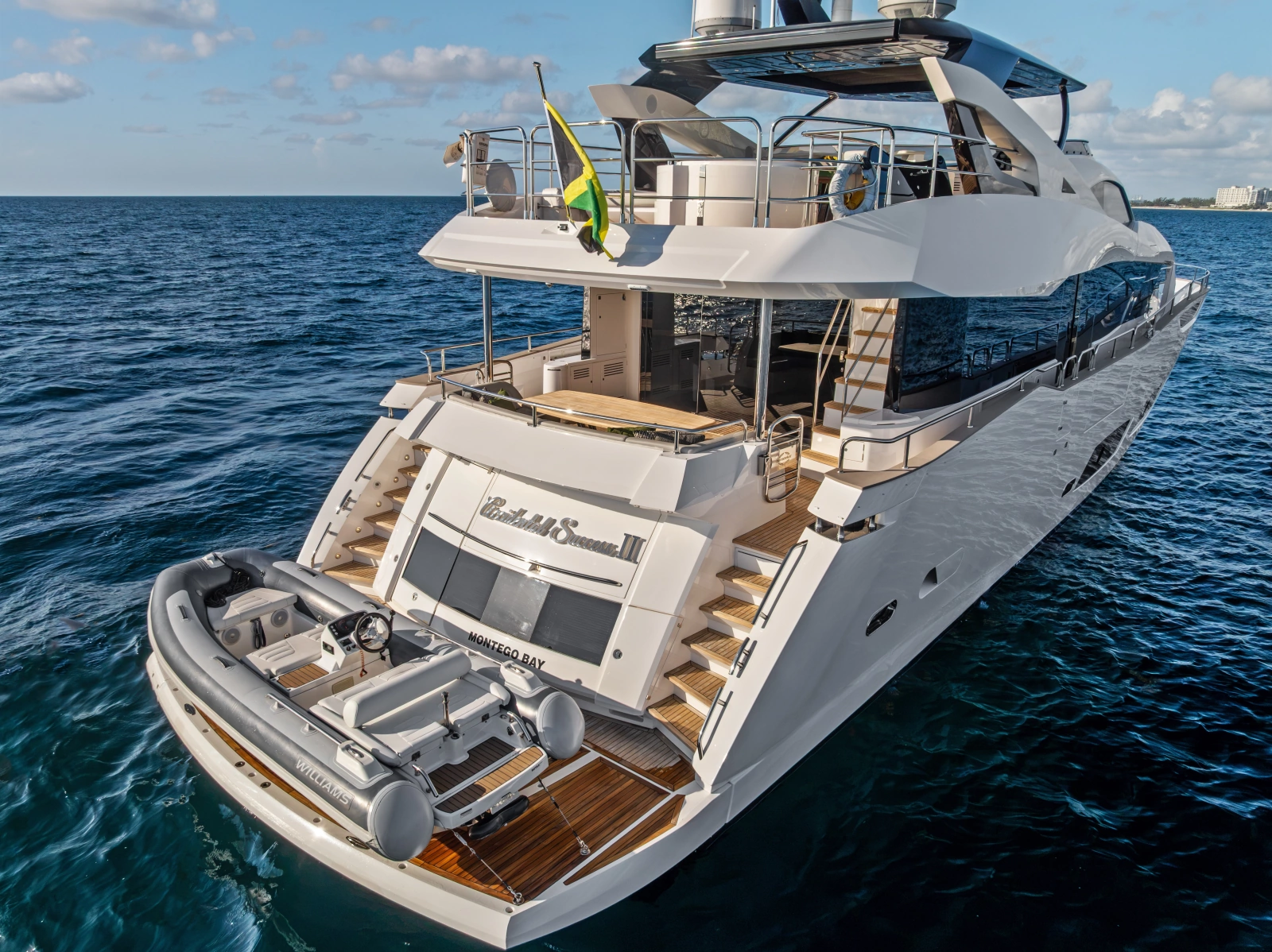 2024 Sunseeker 95 Yacht