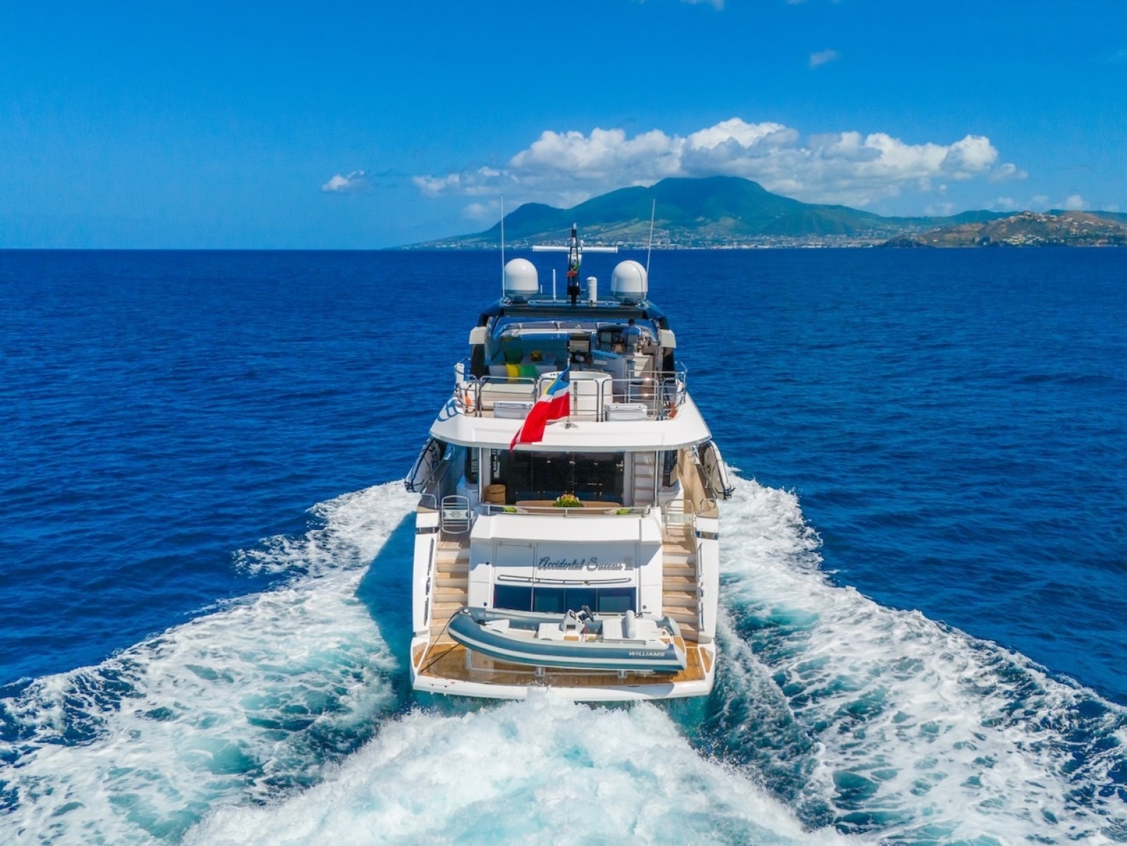 2024 Sunseeker 95 Yacht