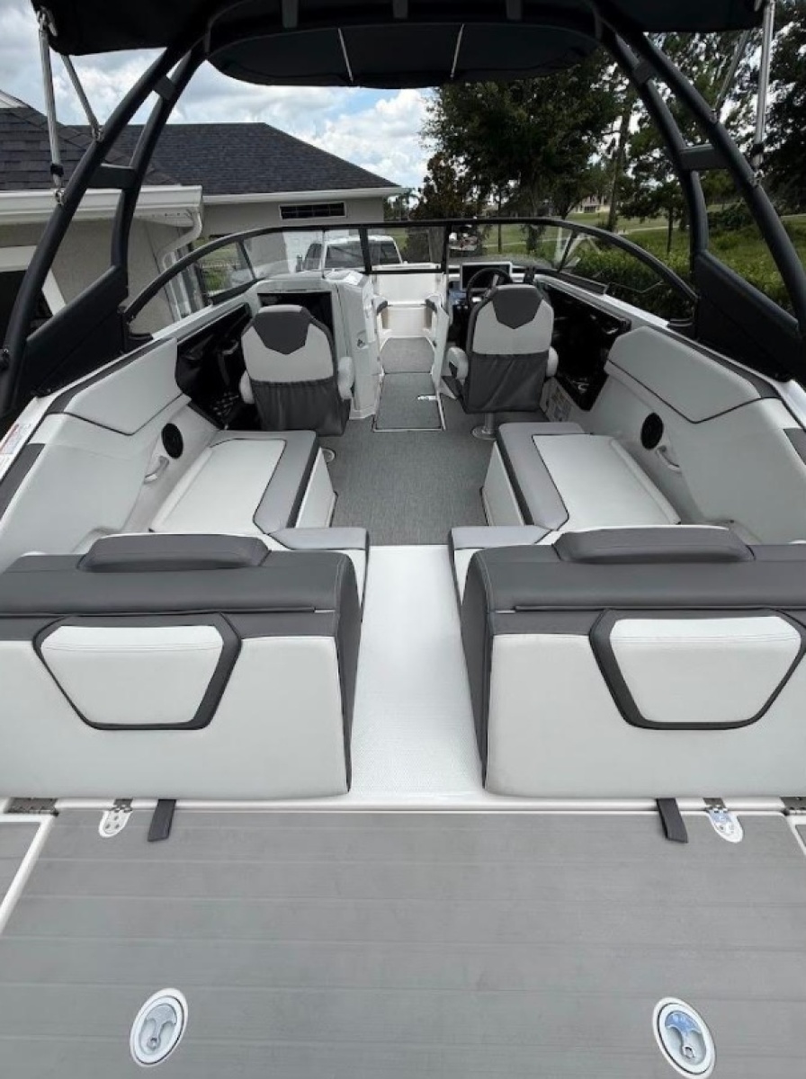 2025 Yamaha Boats 
