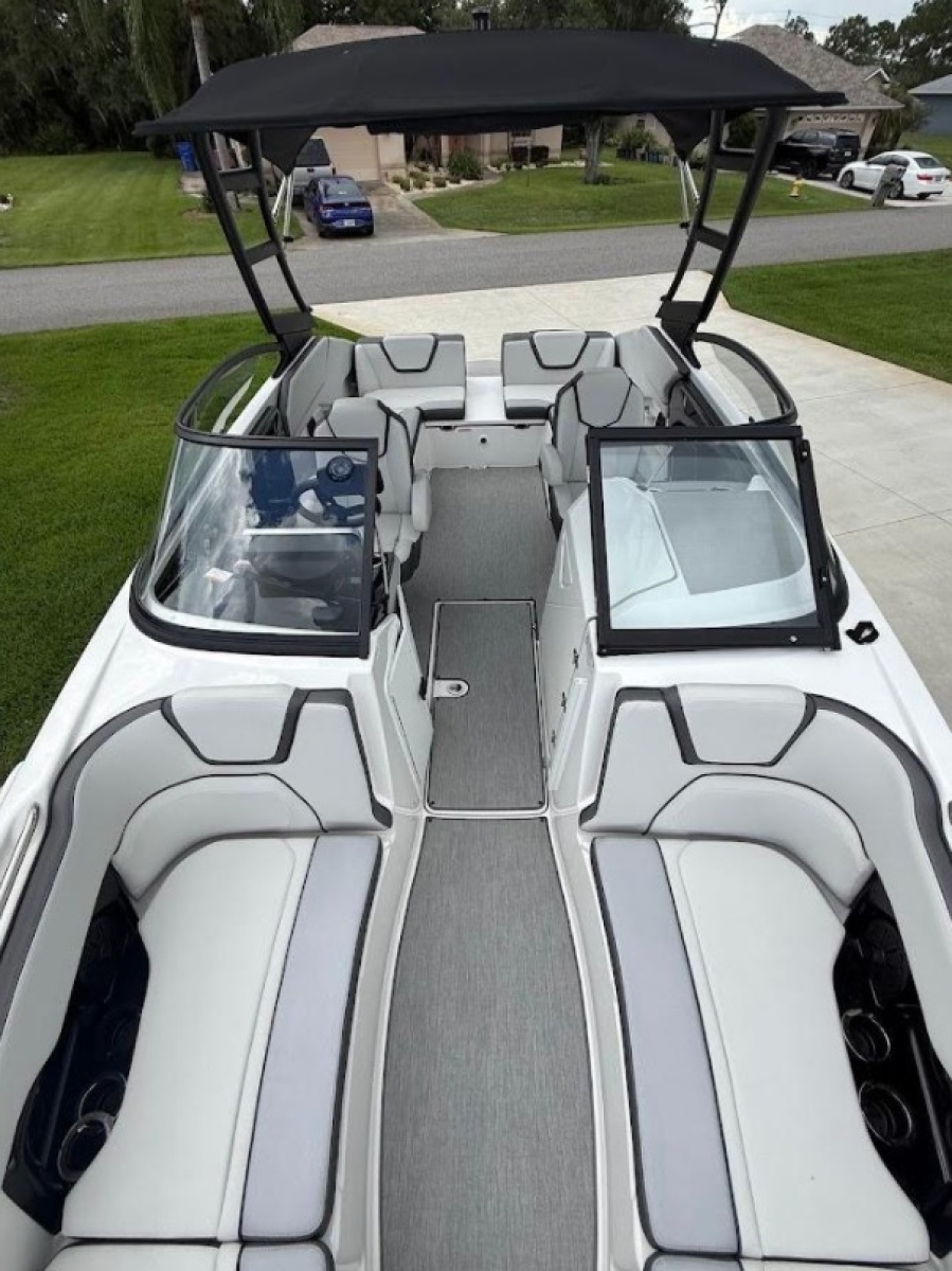 2025 Yamaha Boats