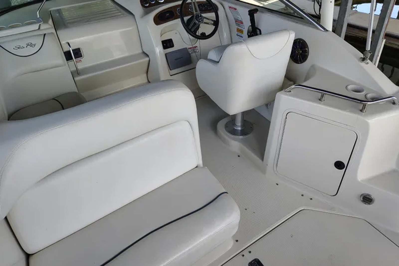2000 Sea Ray 240 Sundancer