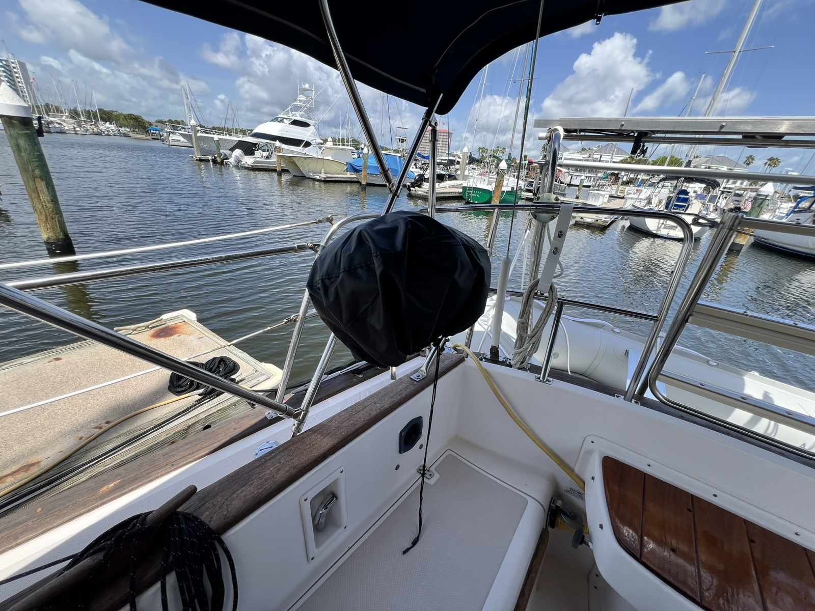 1987 Island Packet 31