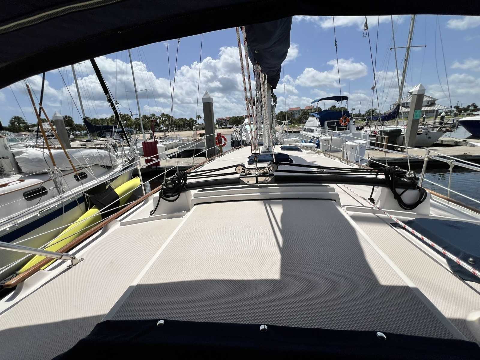 1987 Island Packet 31