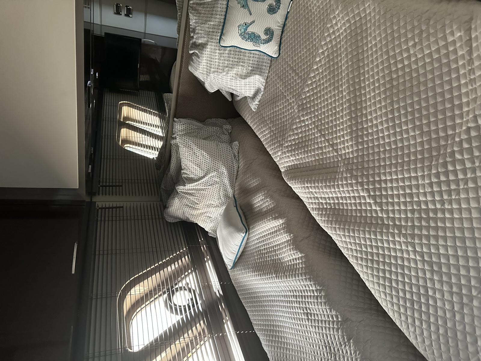 2018 Sea Ray FLY SEARAY L650