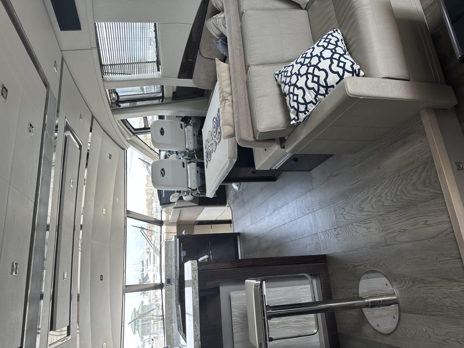 2018 Sea Ray FLY SEARAY L650
