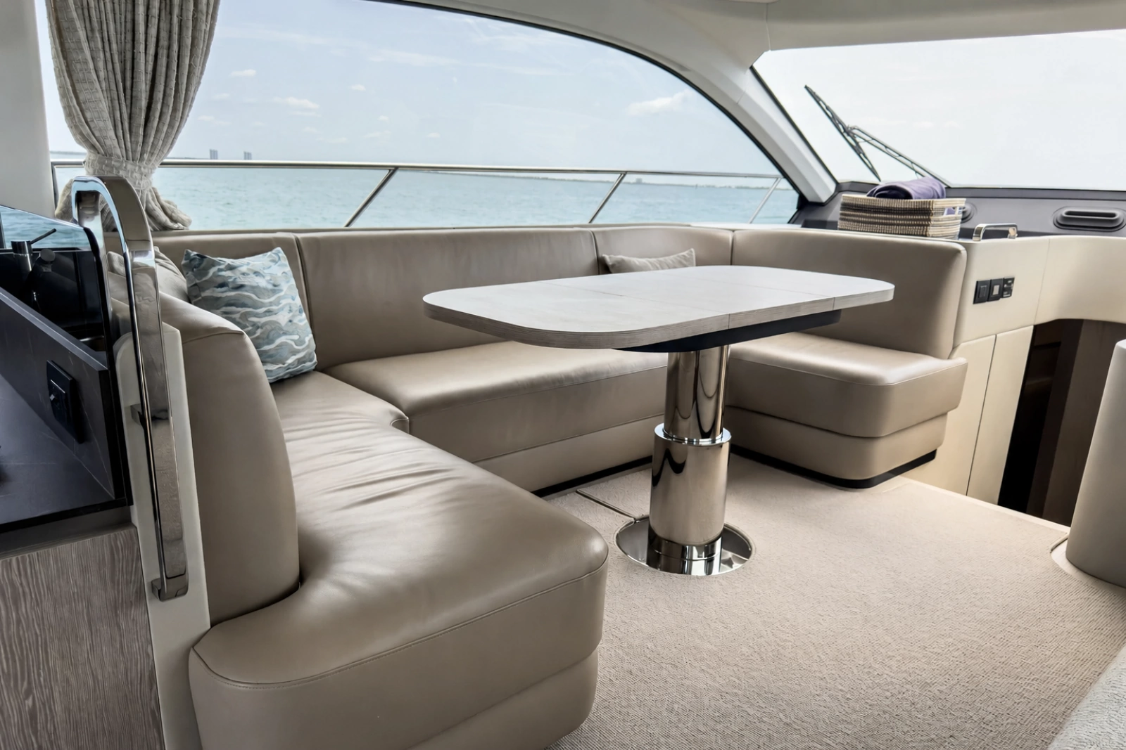 2025 Azimut FLY 53