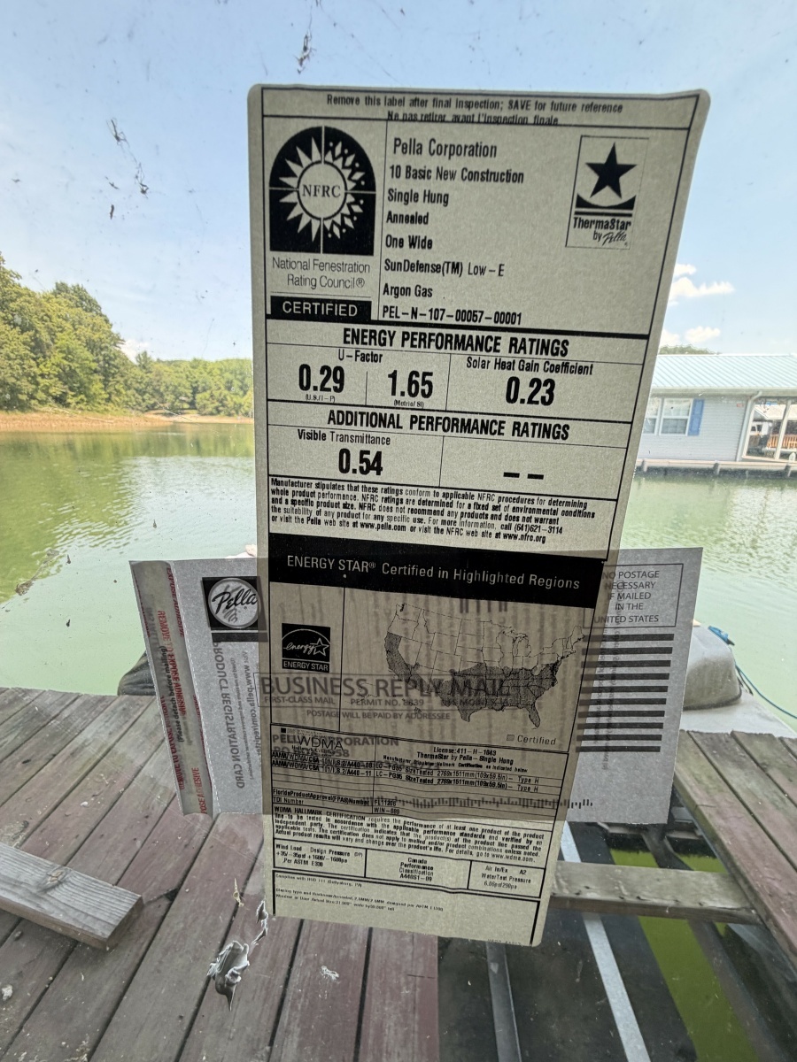 2000 Custom 22 x 30 Floating Cabin - Approx 660sqft