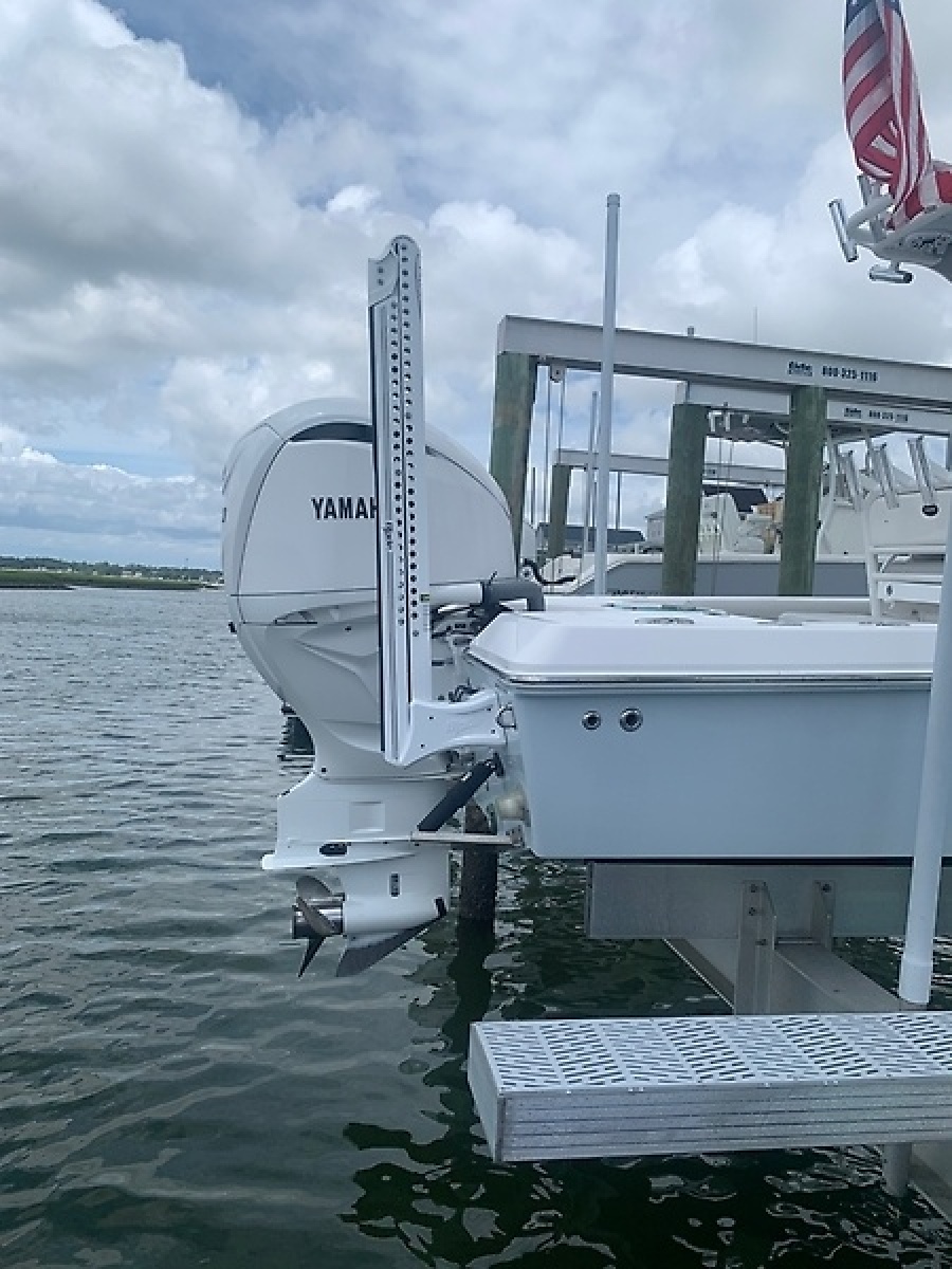 2023 Everglades 243CC — 0005800712