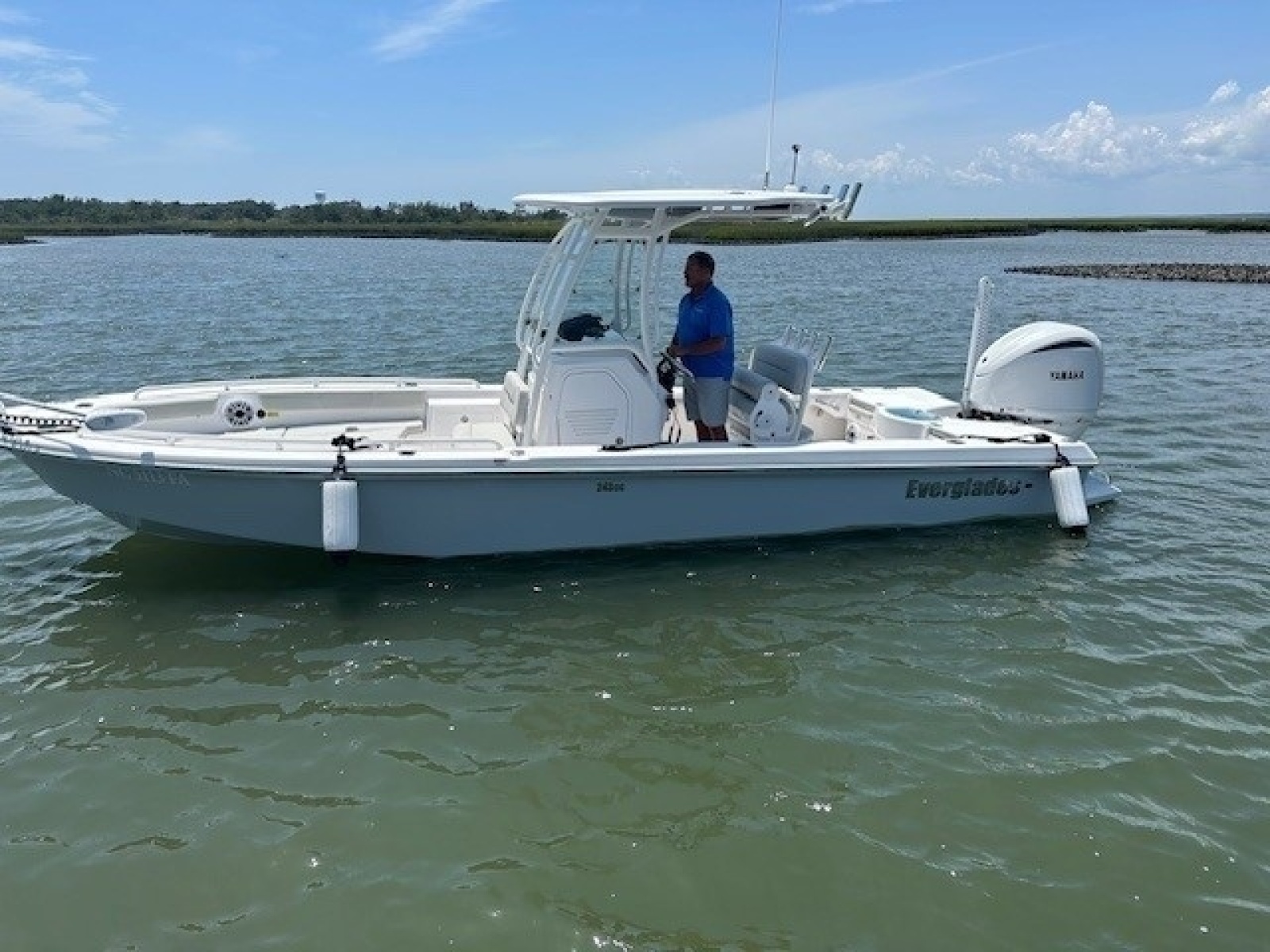 2023 Everglades 243CC — 0005789054