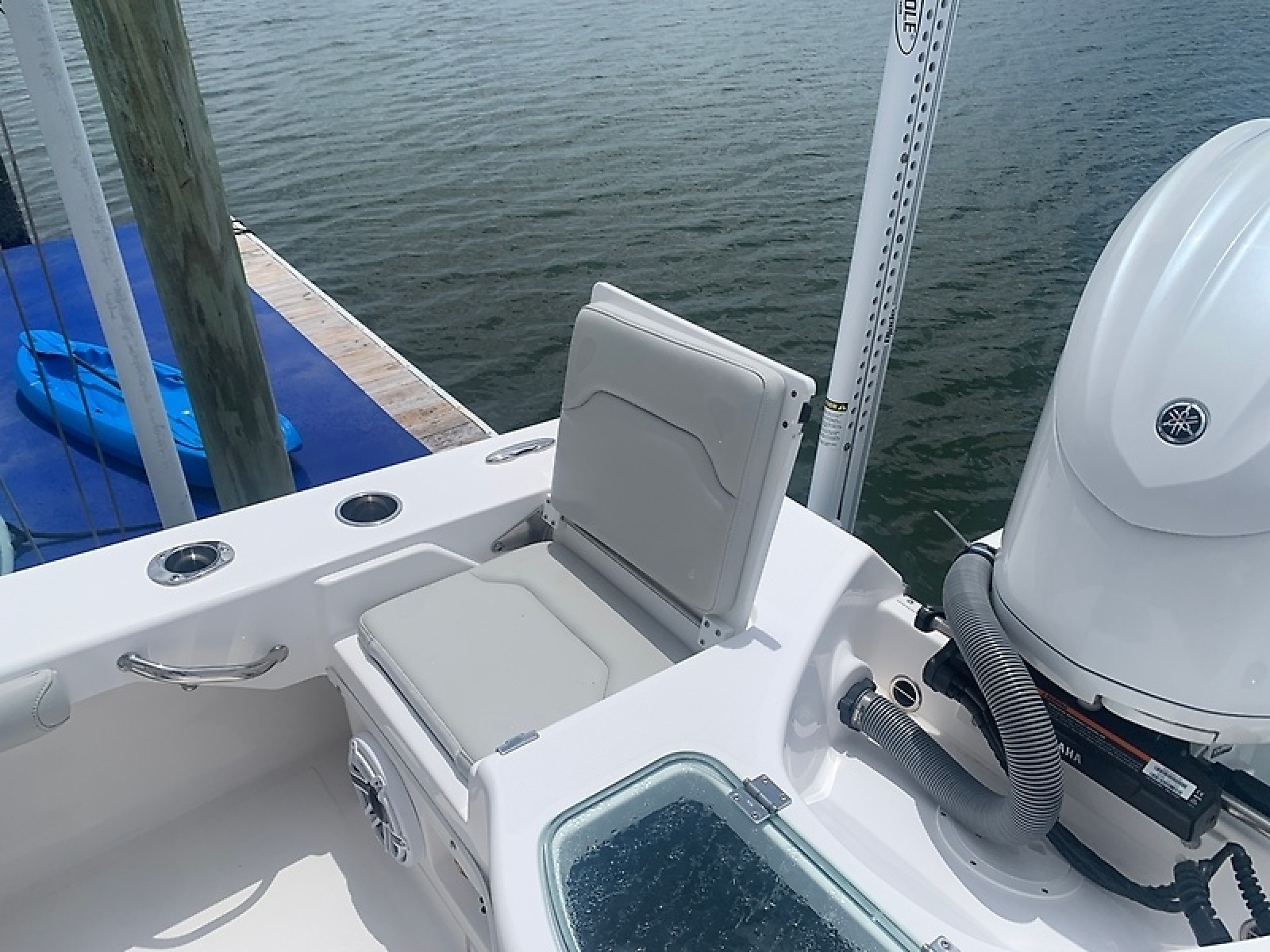 2023 Everglades 243CC — 0005800637