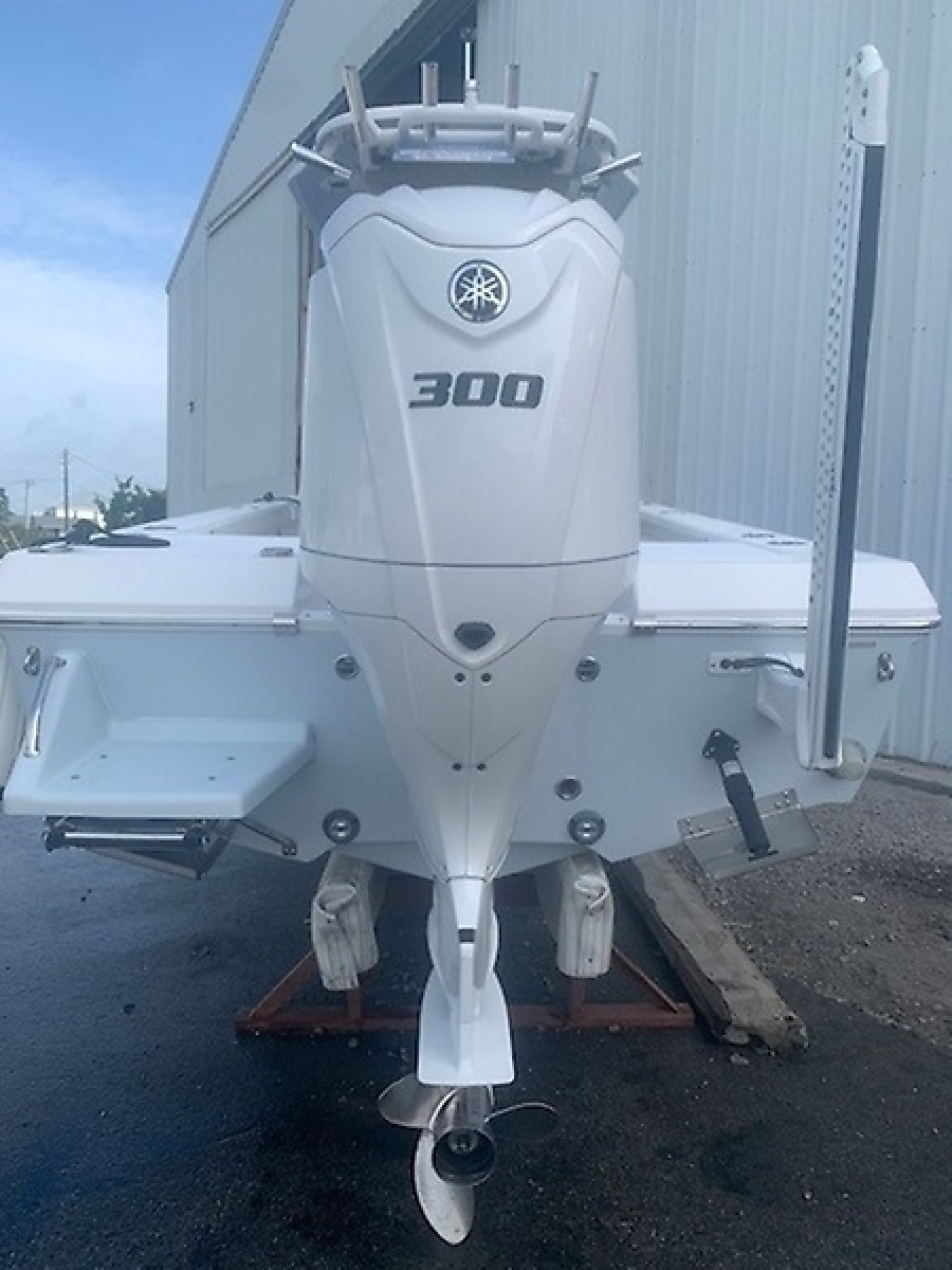 2023 Everglades 243CC — 0005814579