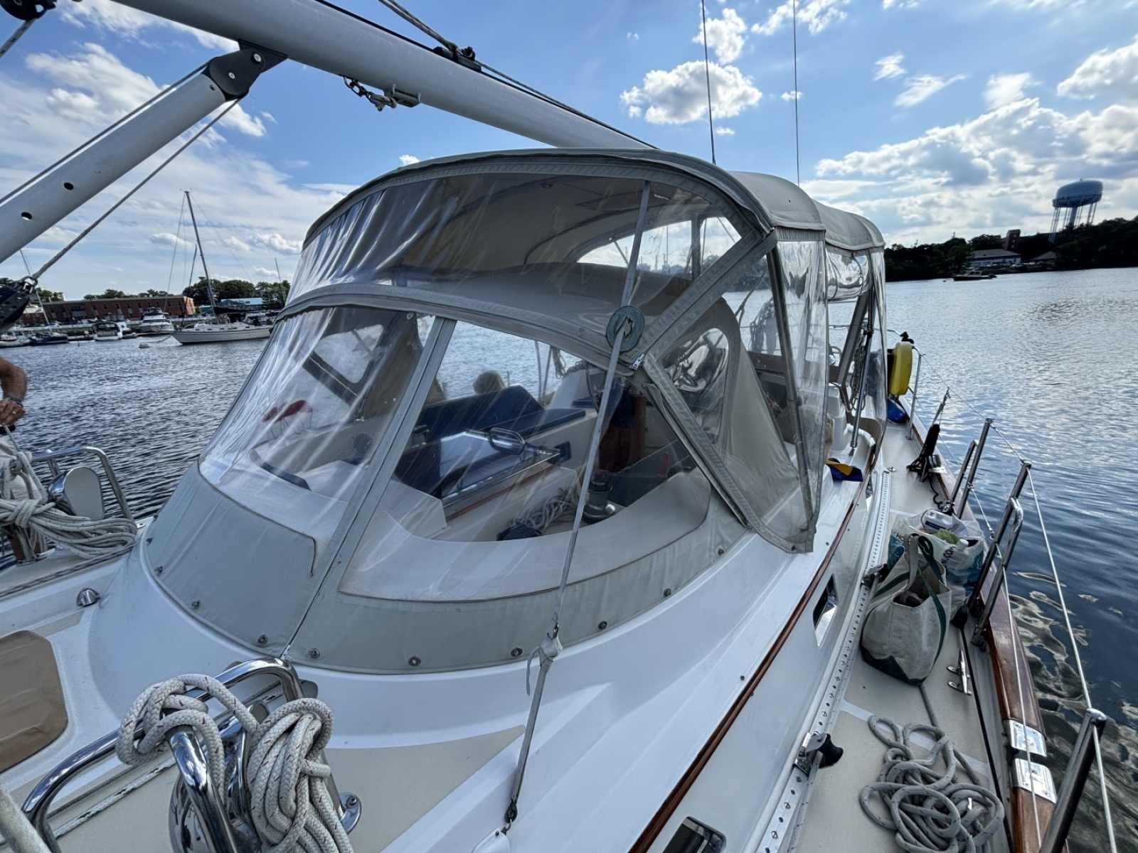 2002 Passport 470CC