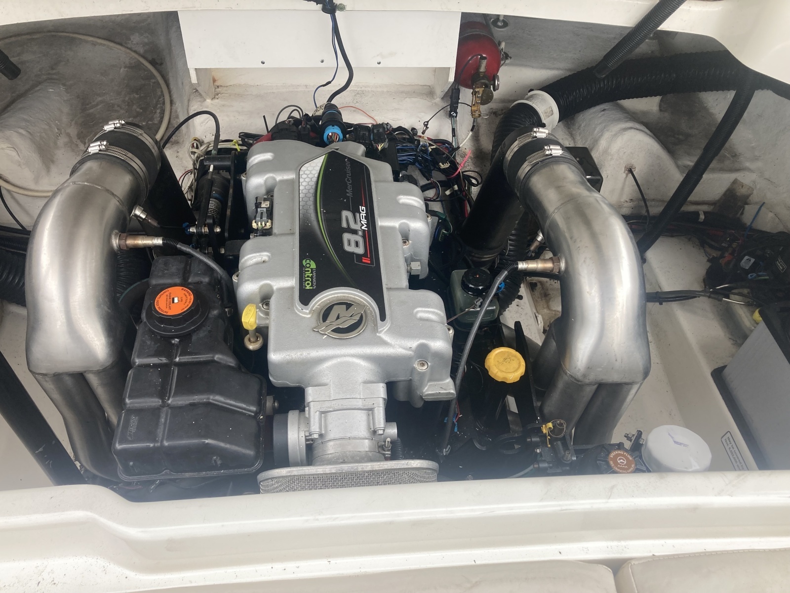 2011 Sea Ray 270 SLX