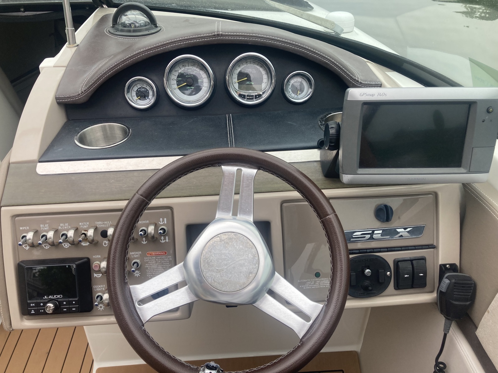 2011 Sea Ray 270 SLX