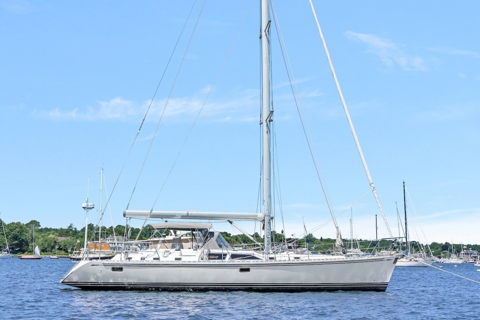 2005 Hylas 54