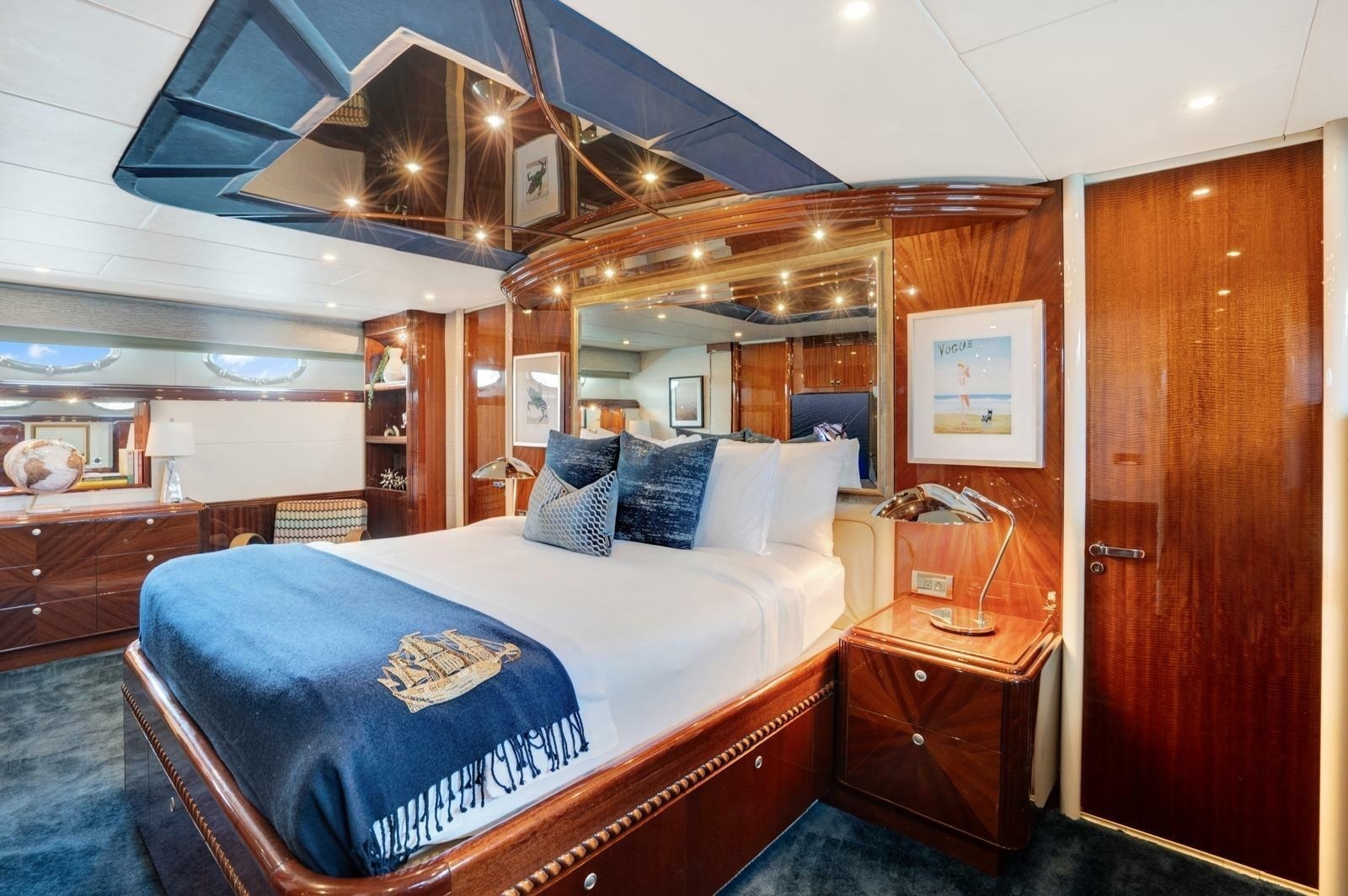 94ft Lazzara Yachts Yacht For Sale