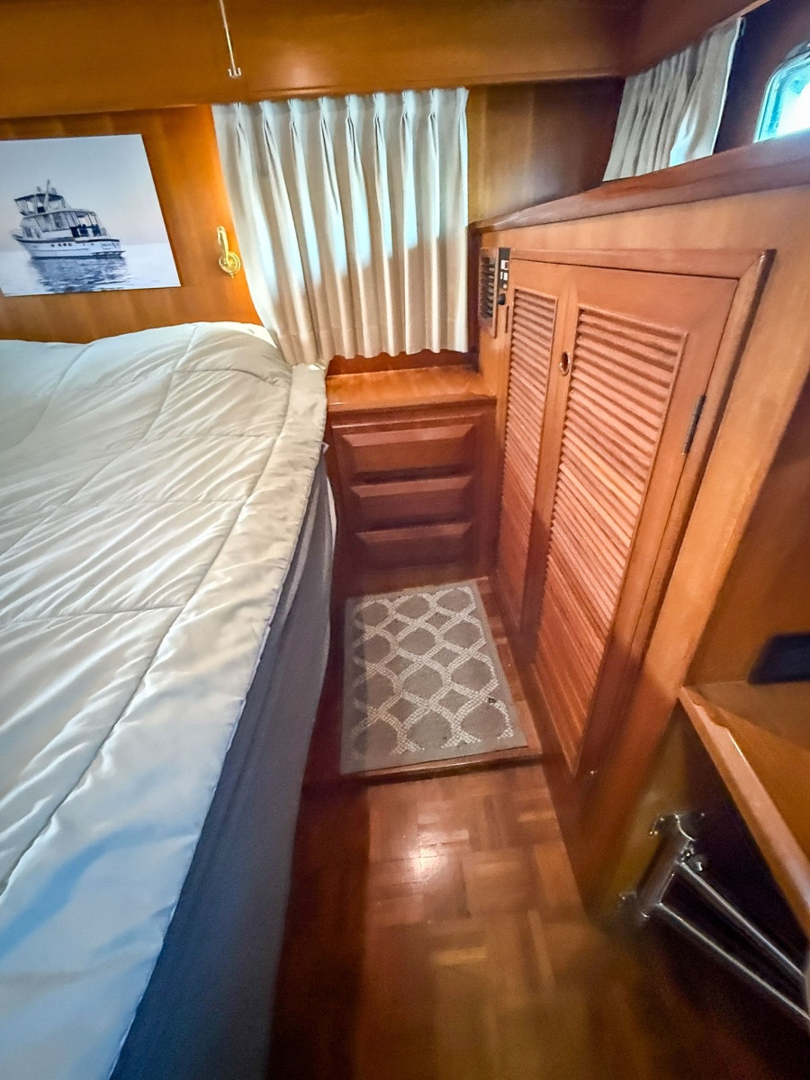 DeFever 49 Master Port Storage 