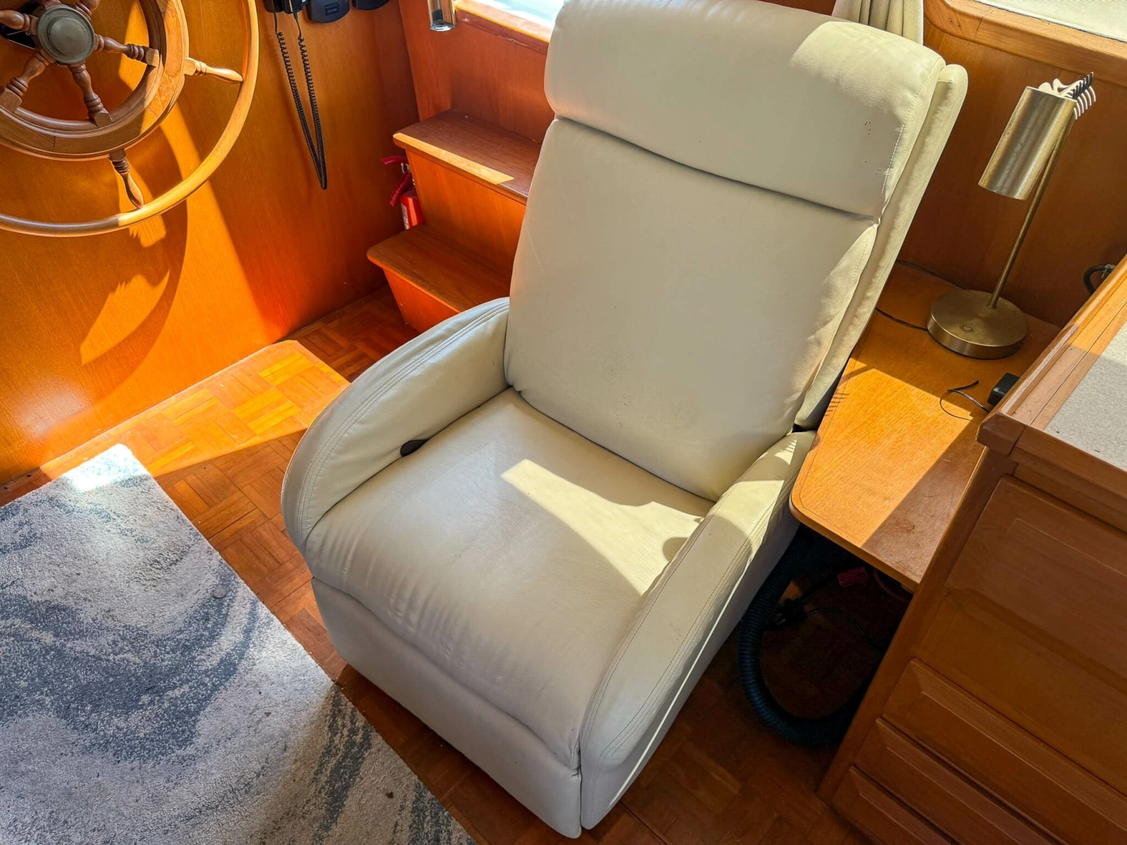 DeFever 49 Salon Recliner 