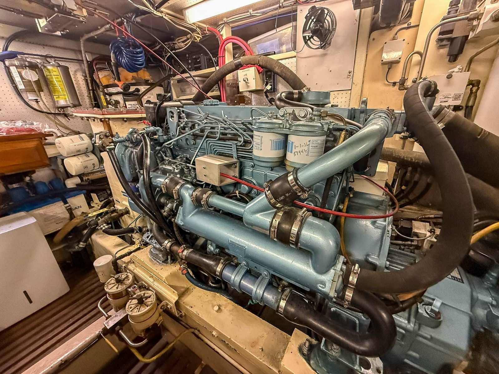 DeFever 49 Port Engine 