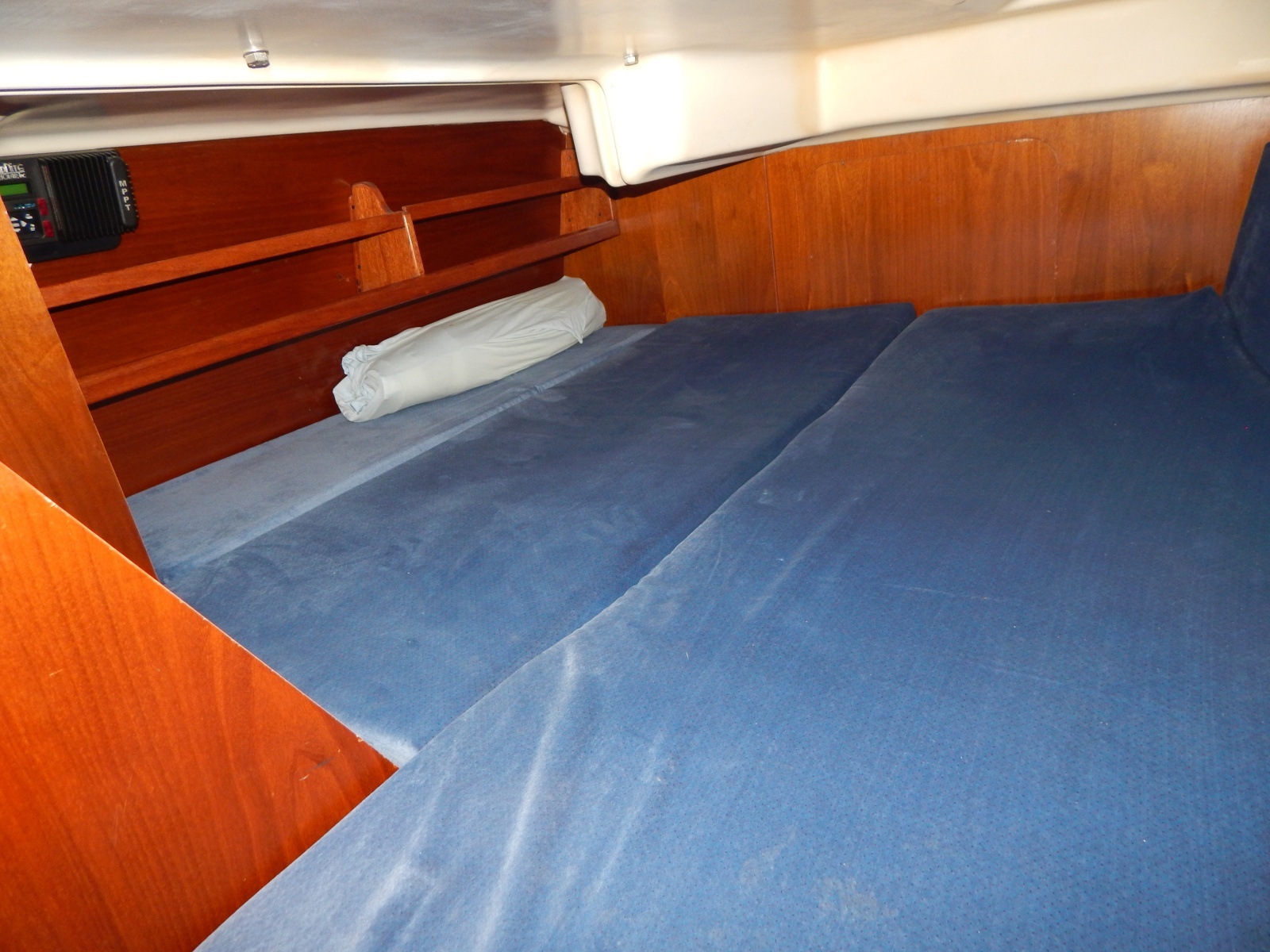 1999 Beneteau Oceanis 381