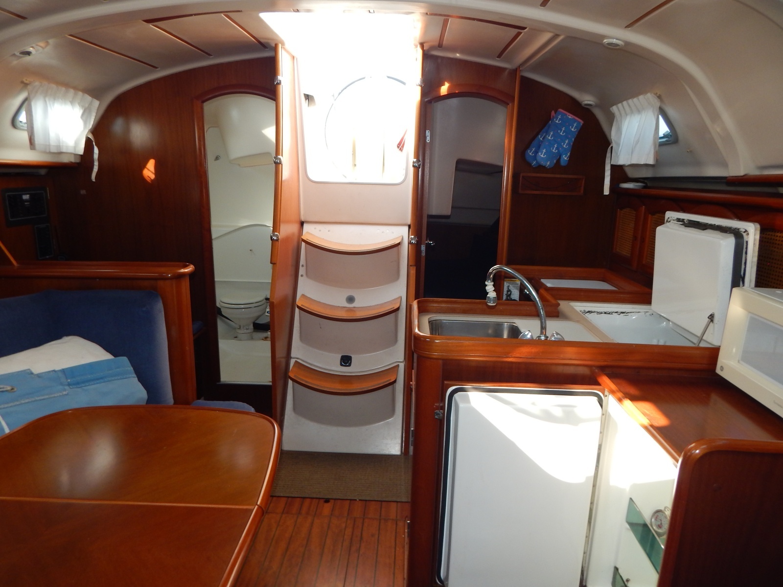1999 Beneteau Oceanis 381