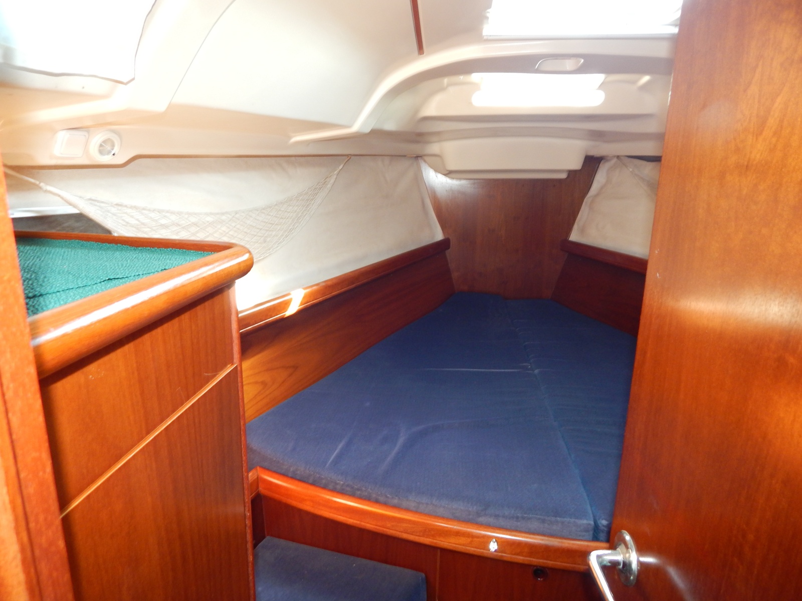 1999 Beneteau Oceanis 381