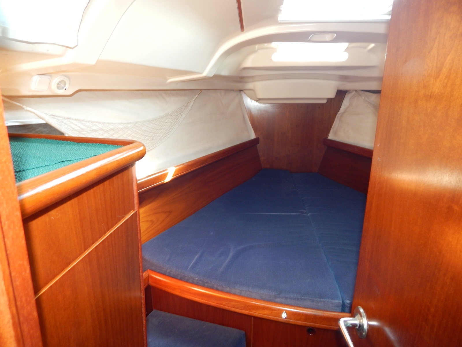 1999 Beneteau Oceanis 381