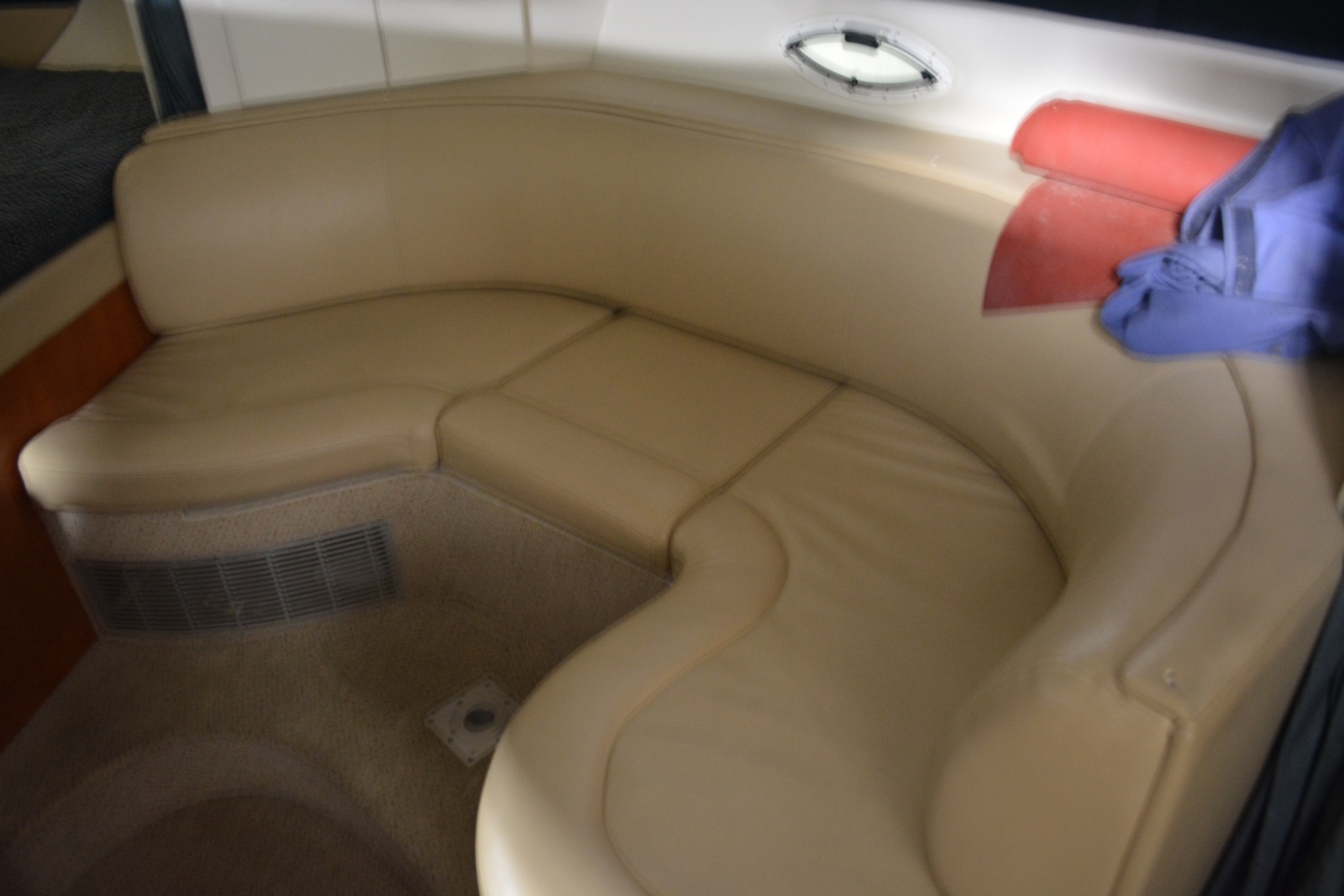 2006 Bayliner 305
