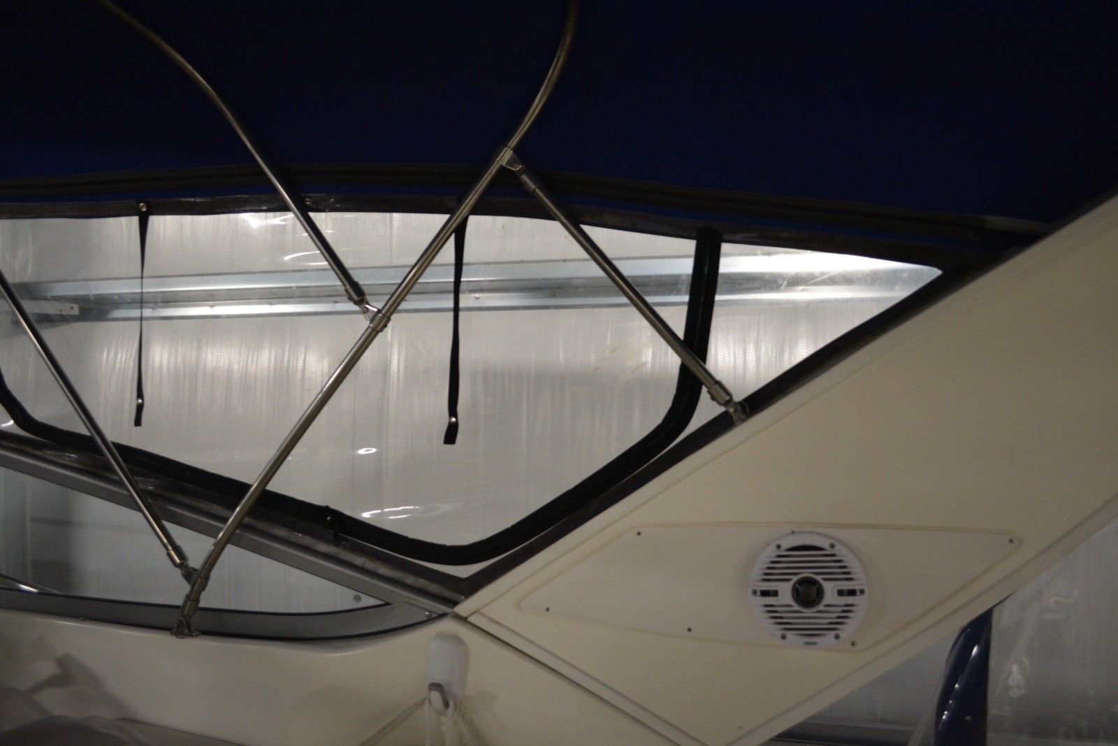 2006 Bayliner 305