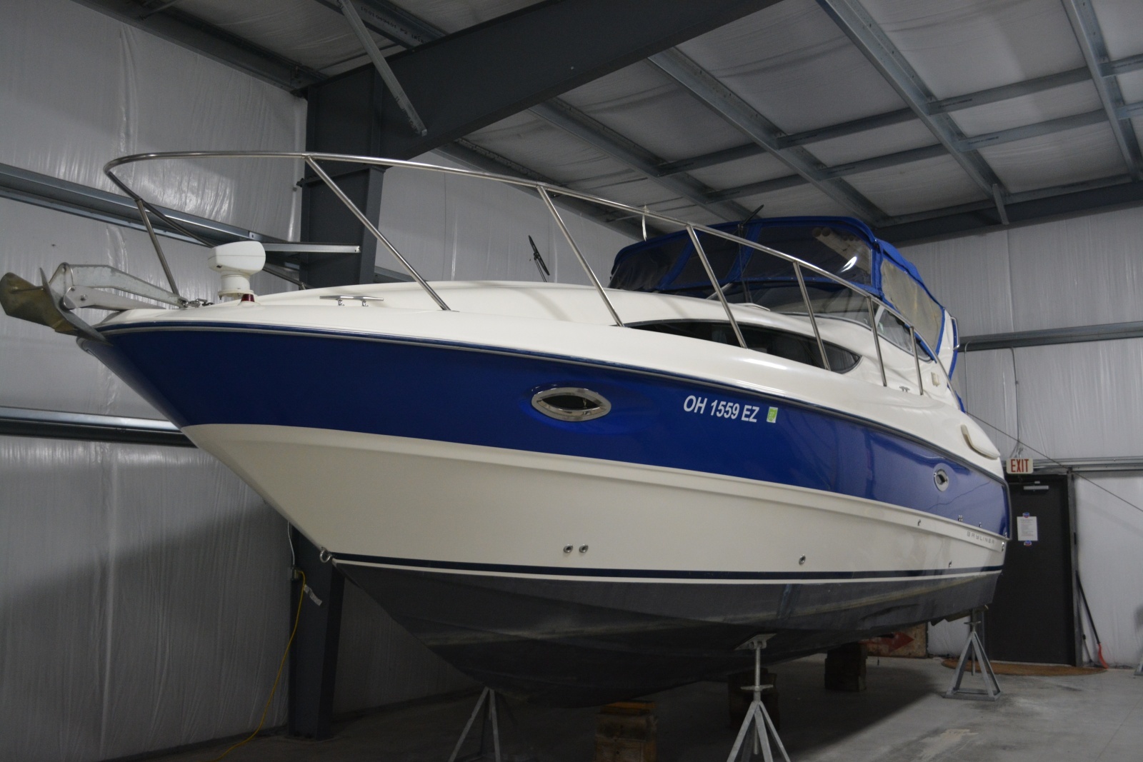 2006 Bayliner 305