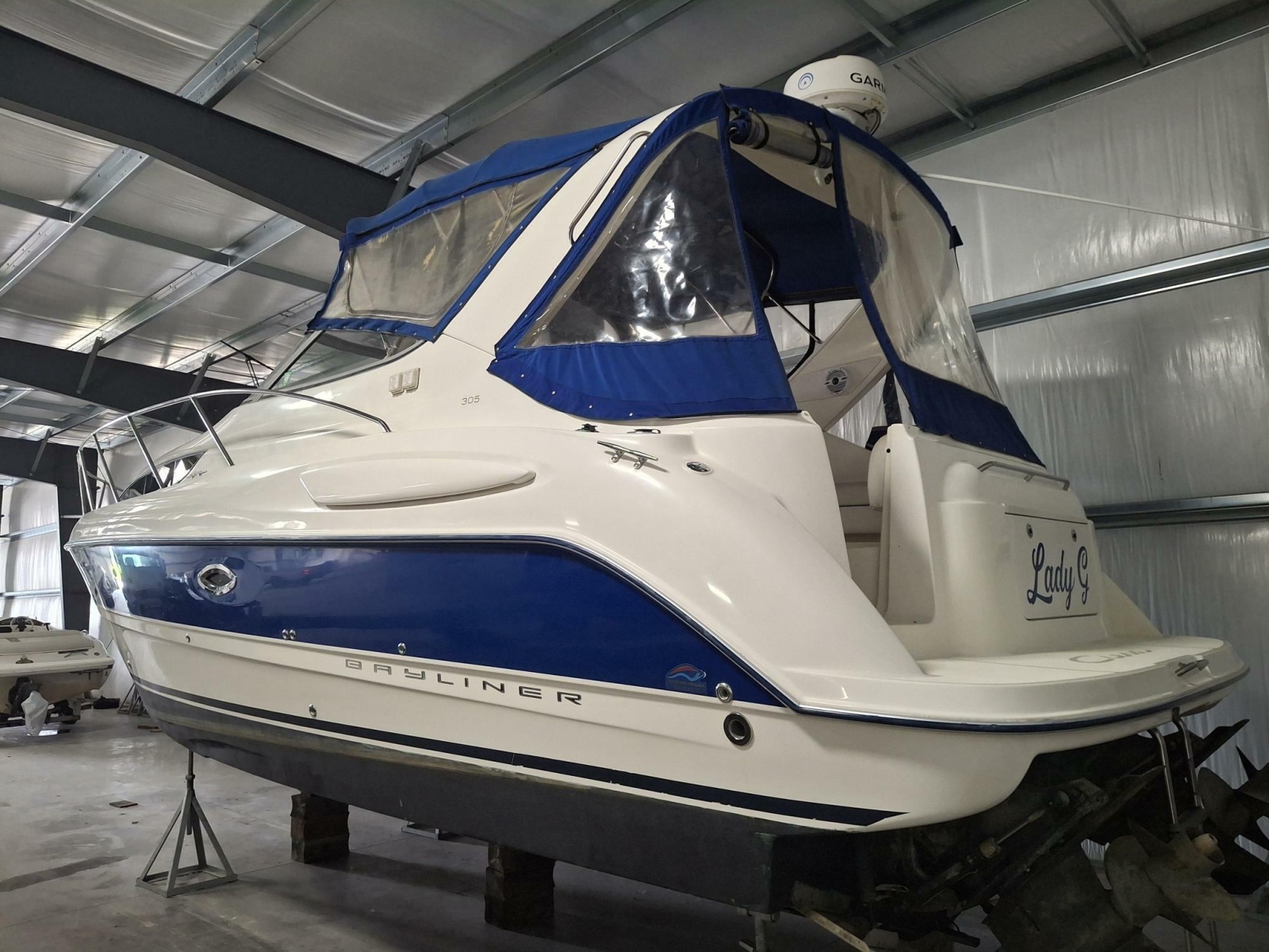 2006 Bayliner 305