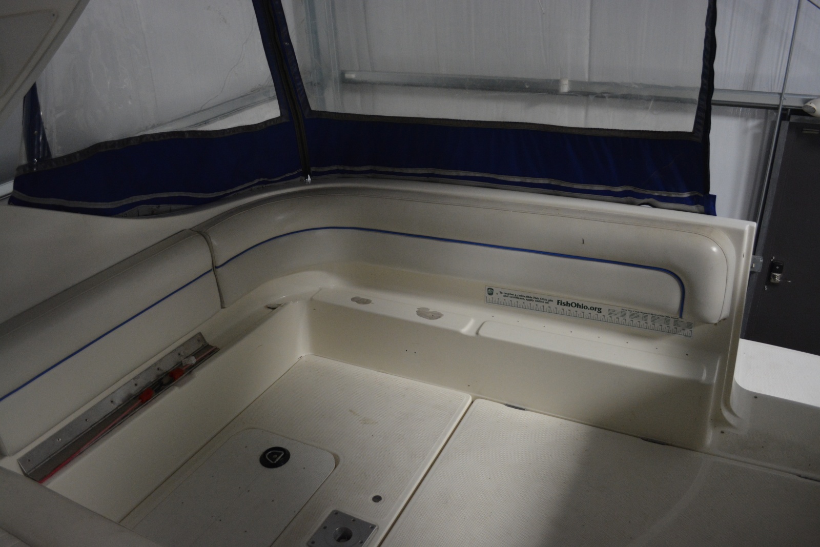 2006 Bayliner 305