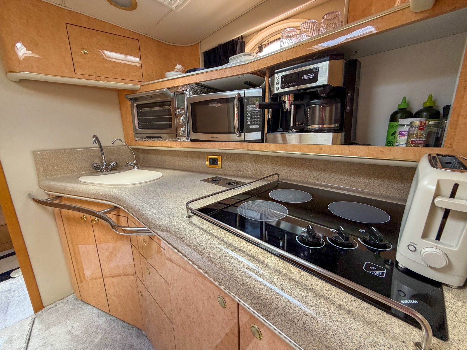 1997 Sea Ray 450 Sundancer
