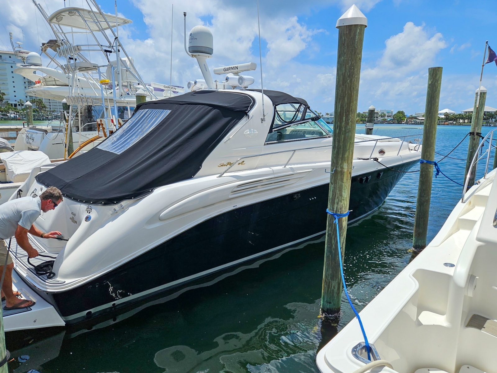 1997 Sea Ray 450 Sundancer