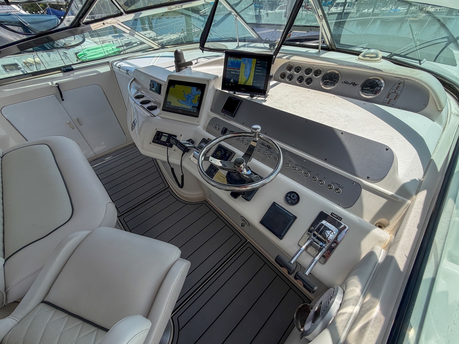 1997 Sea Ray 450 Sundancer