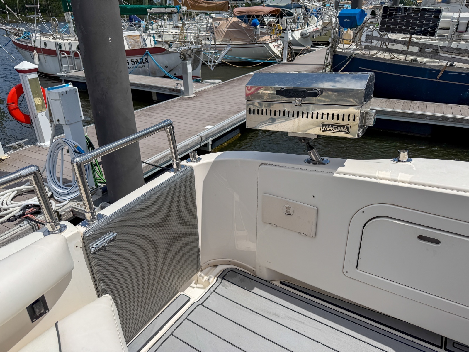 1997 Sea Ray 450 Sundancer