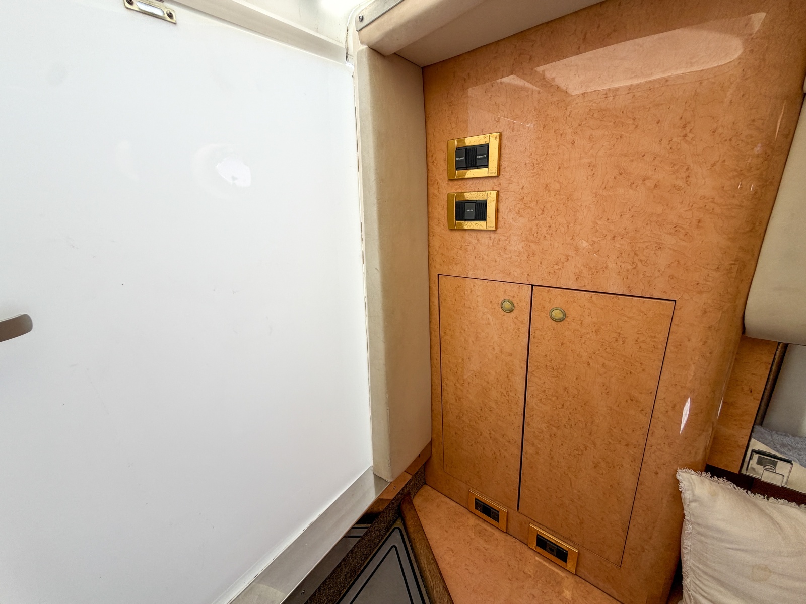 1997 Sea Ray 450 Sundancer