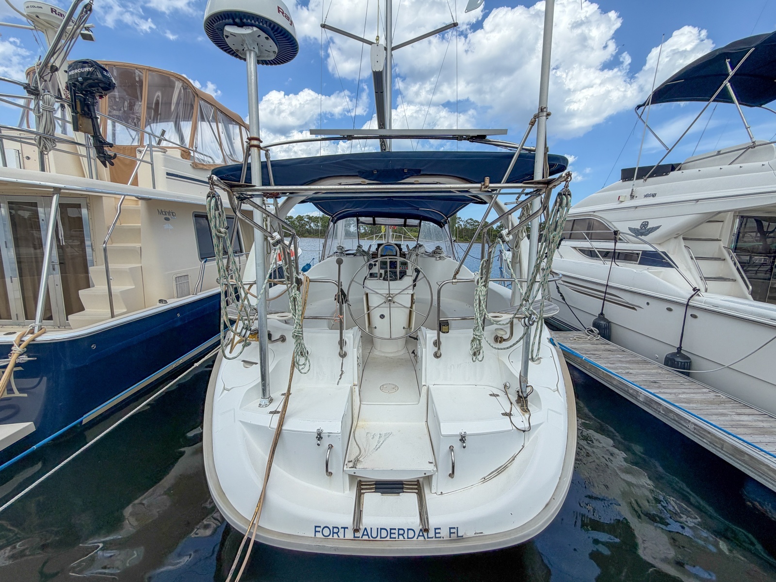 1999 Hunter 380