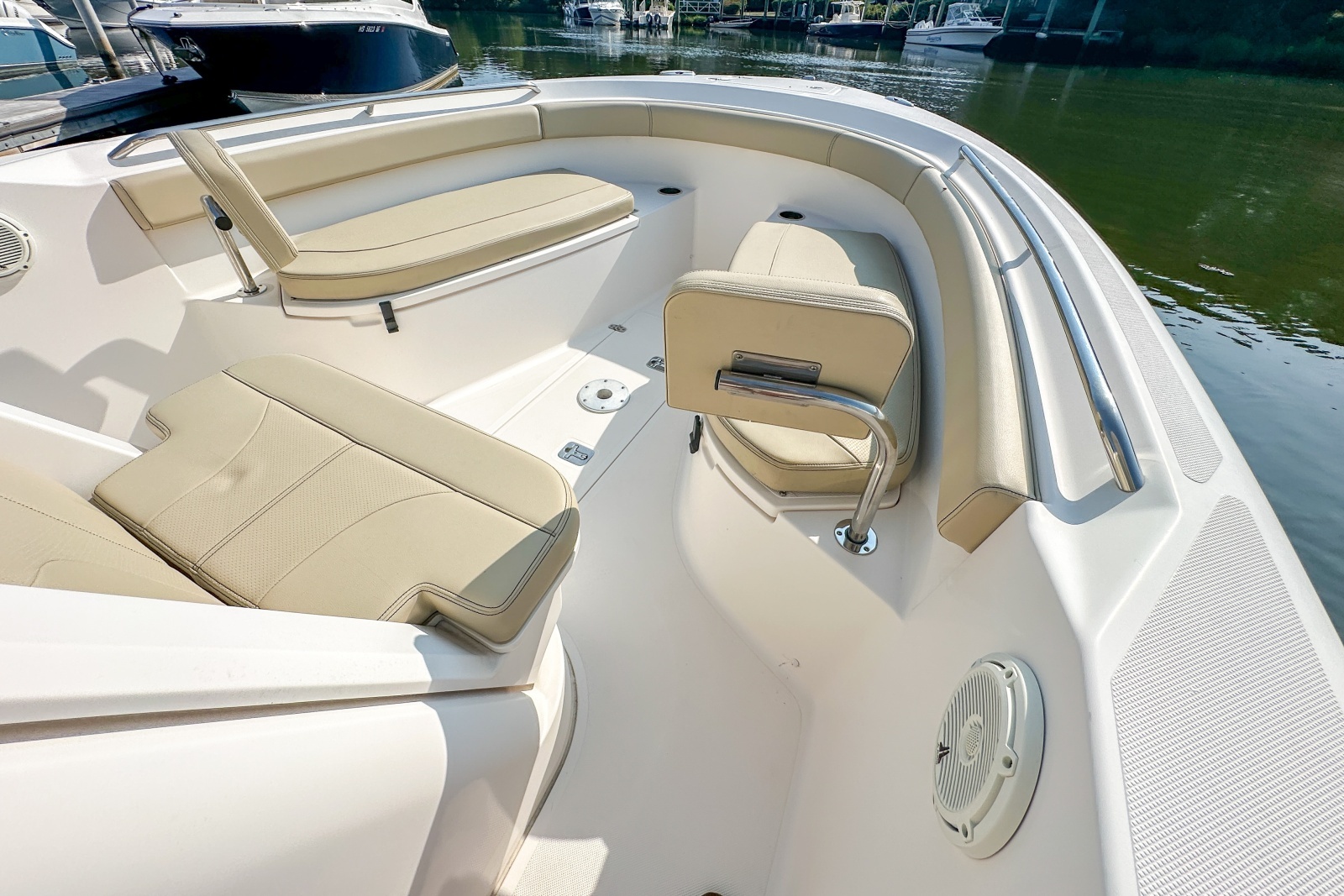 2018 Pursuit C 260