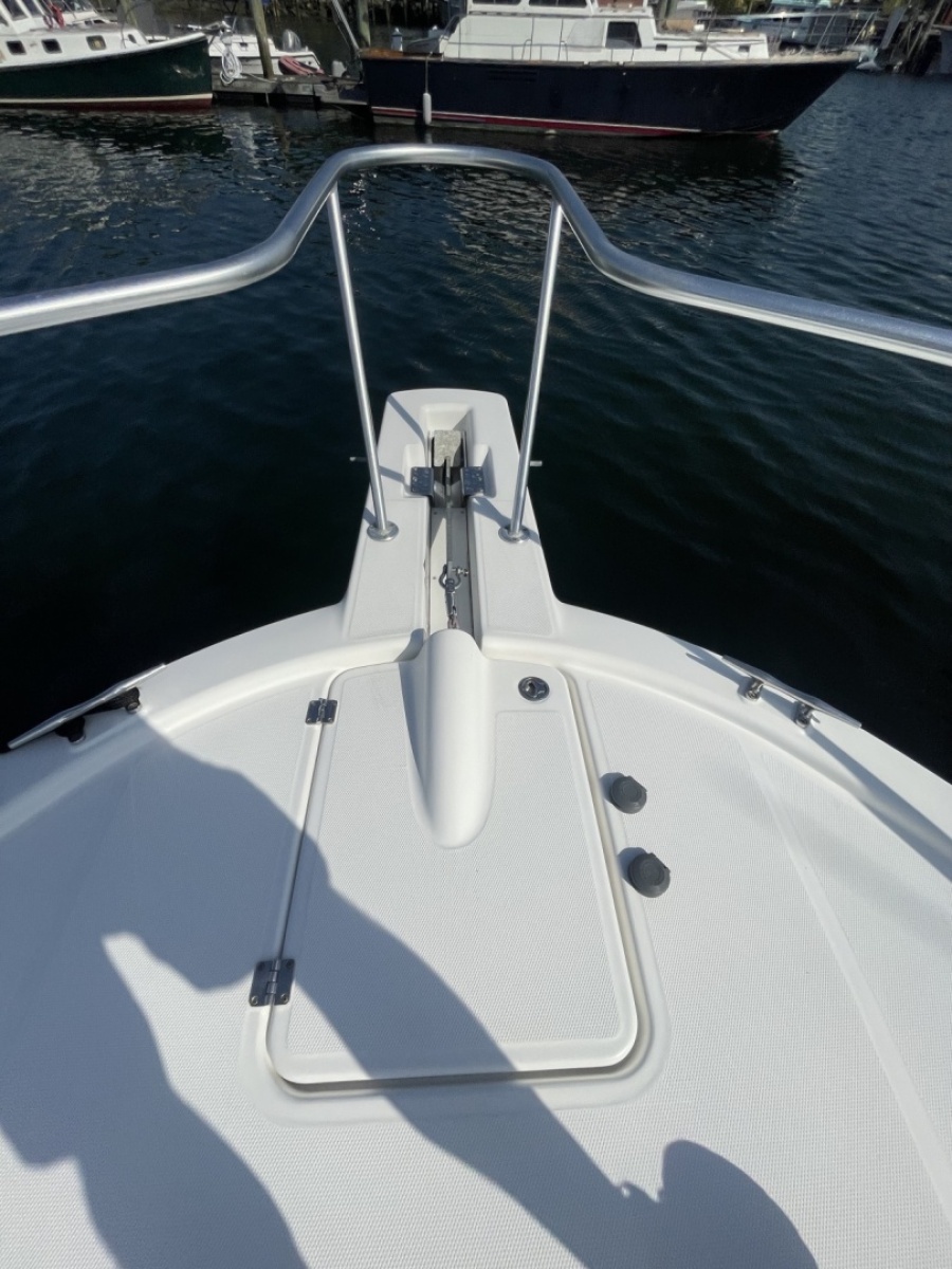 Bow & Anchor Windlass
