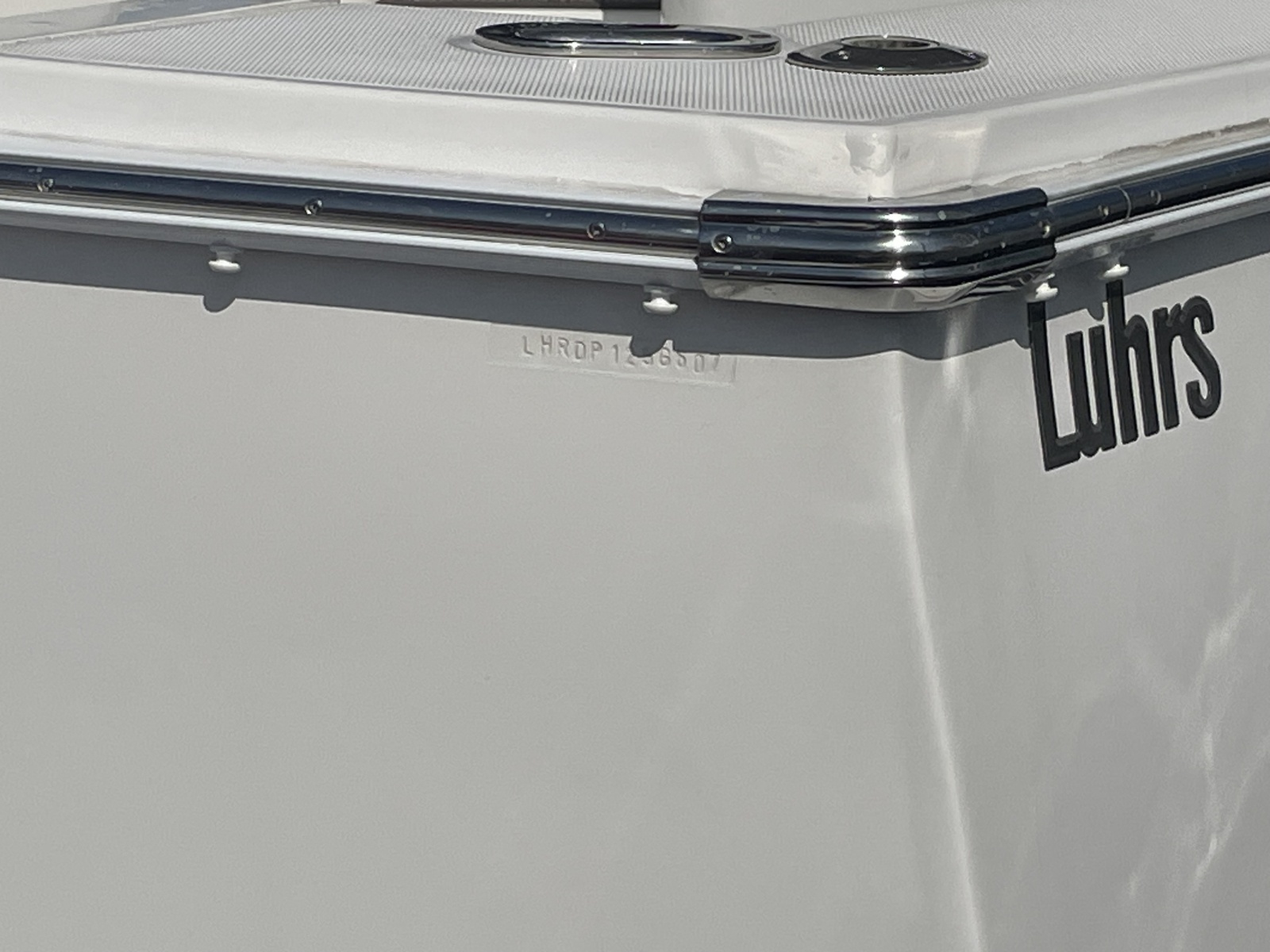 Luhrs Logo