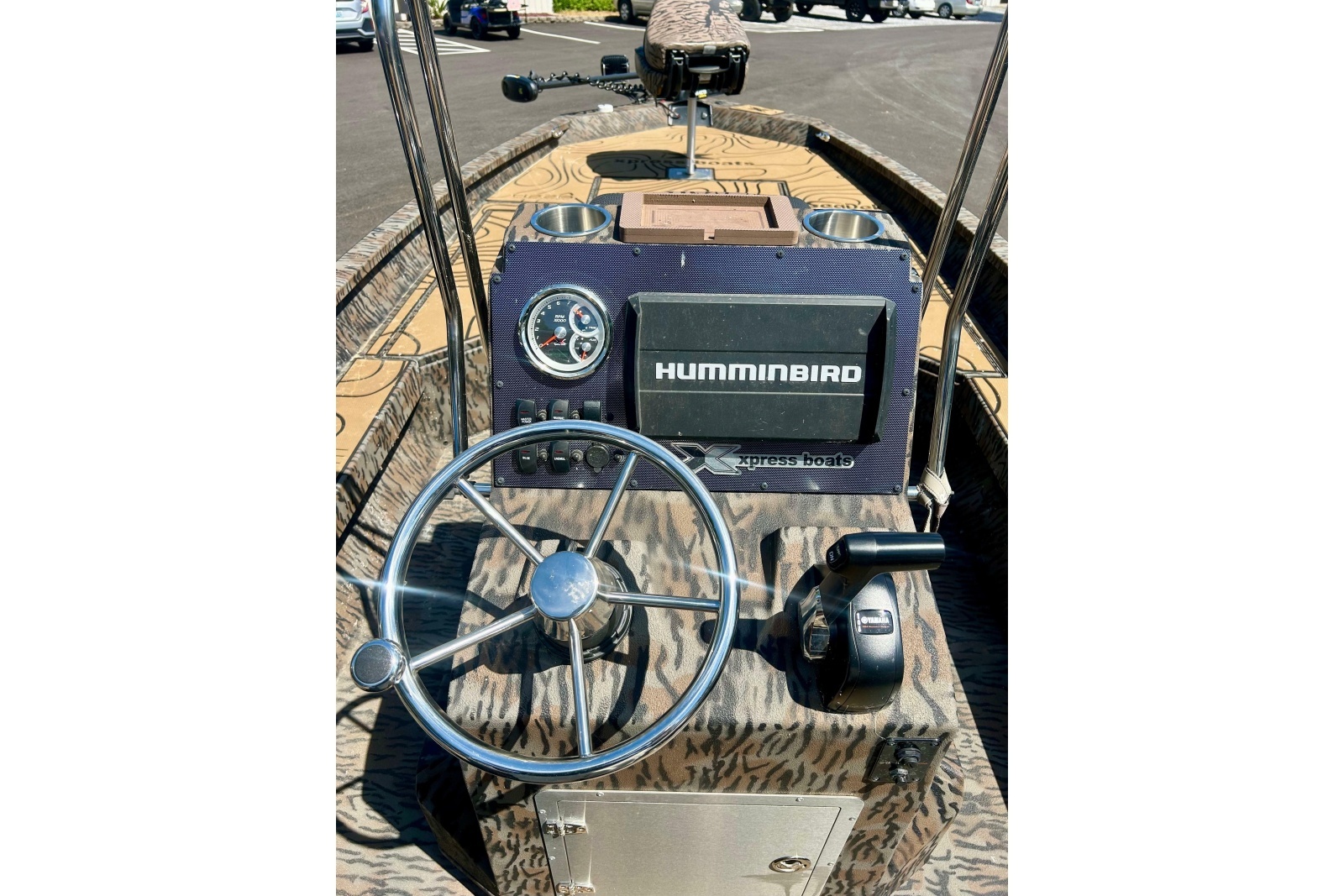 2025 Xpress H22B Bay
