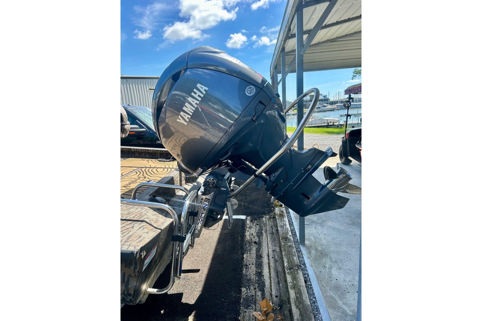 2025 Xpress H22B Bay