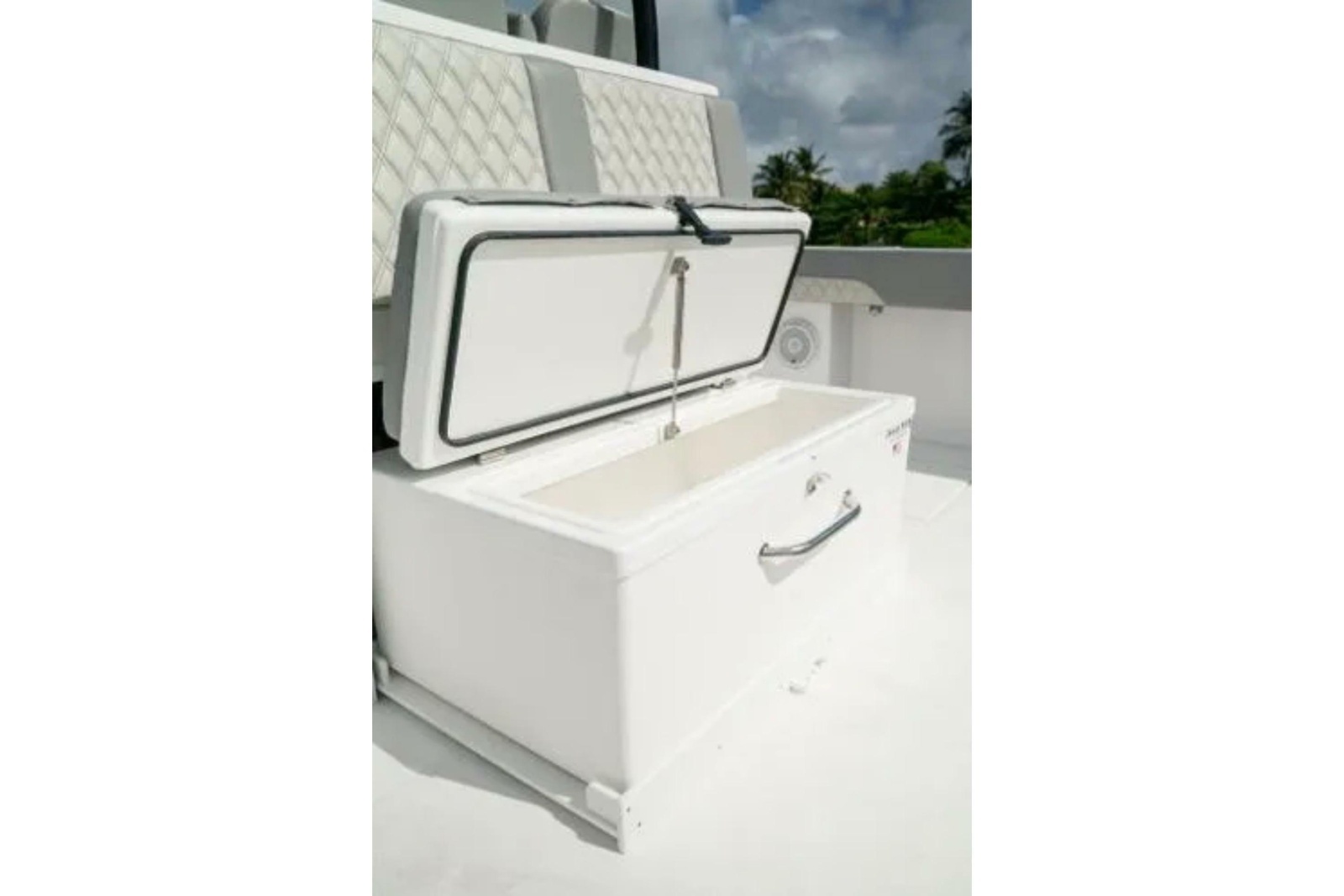 2024 Front Runner 37 Catamaran