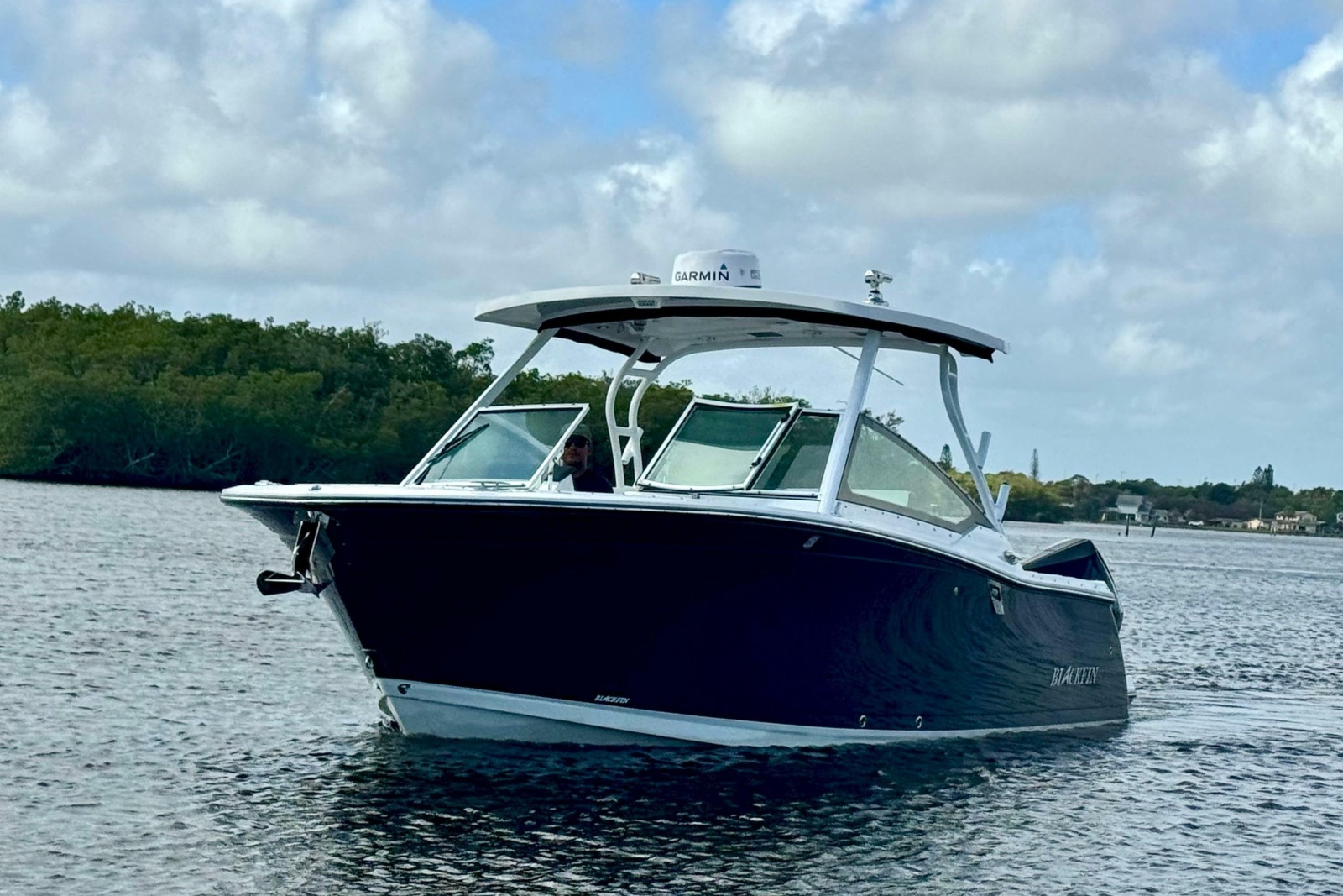 2023 Blackfin 272 DC