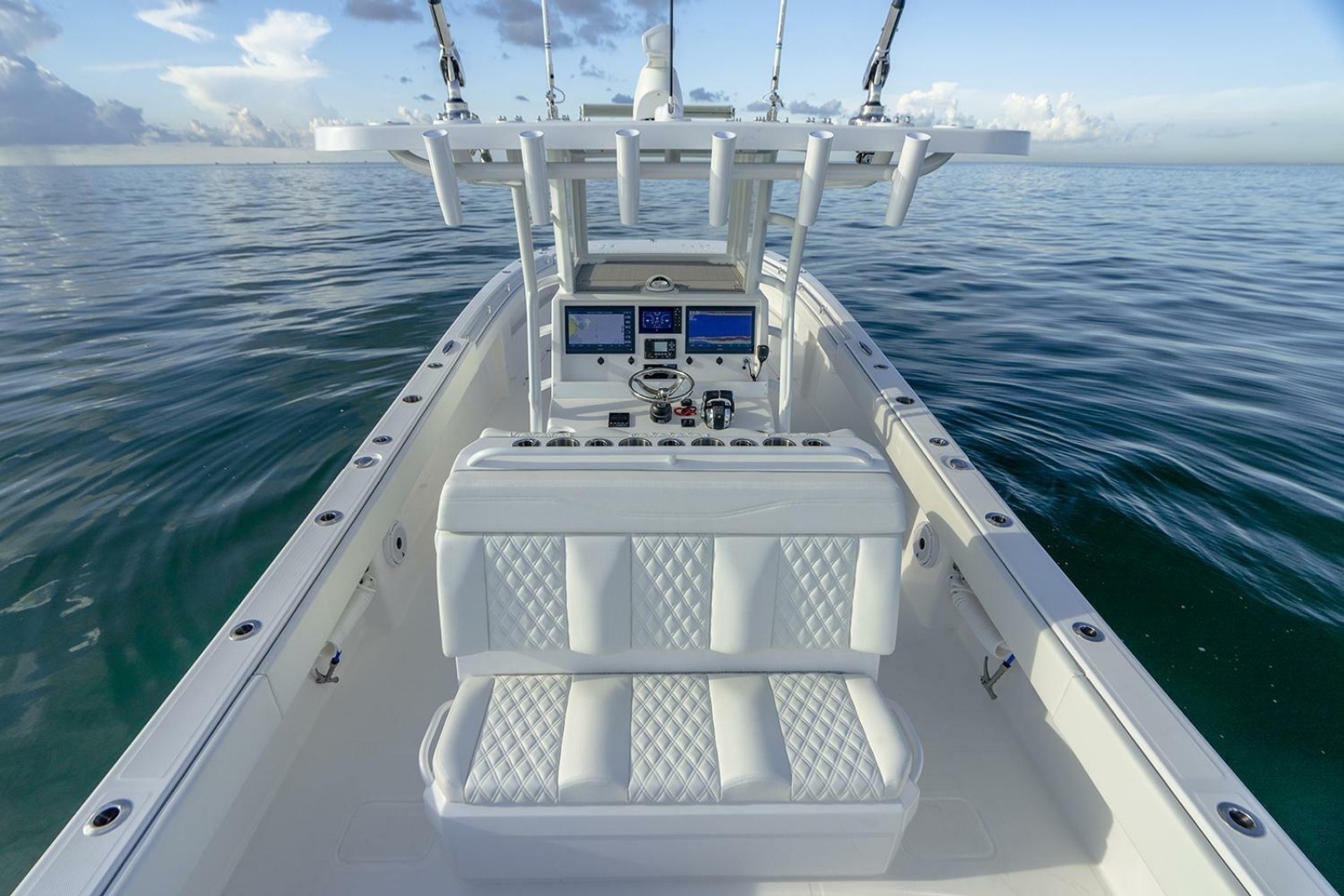 2023 Invincible 33 Catamaran