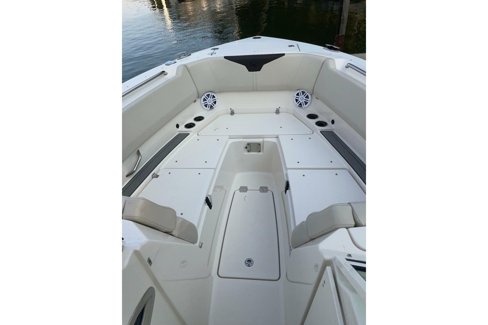 2023 Sailfish 276 DC