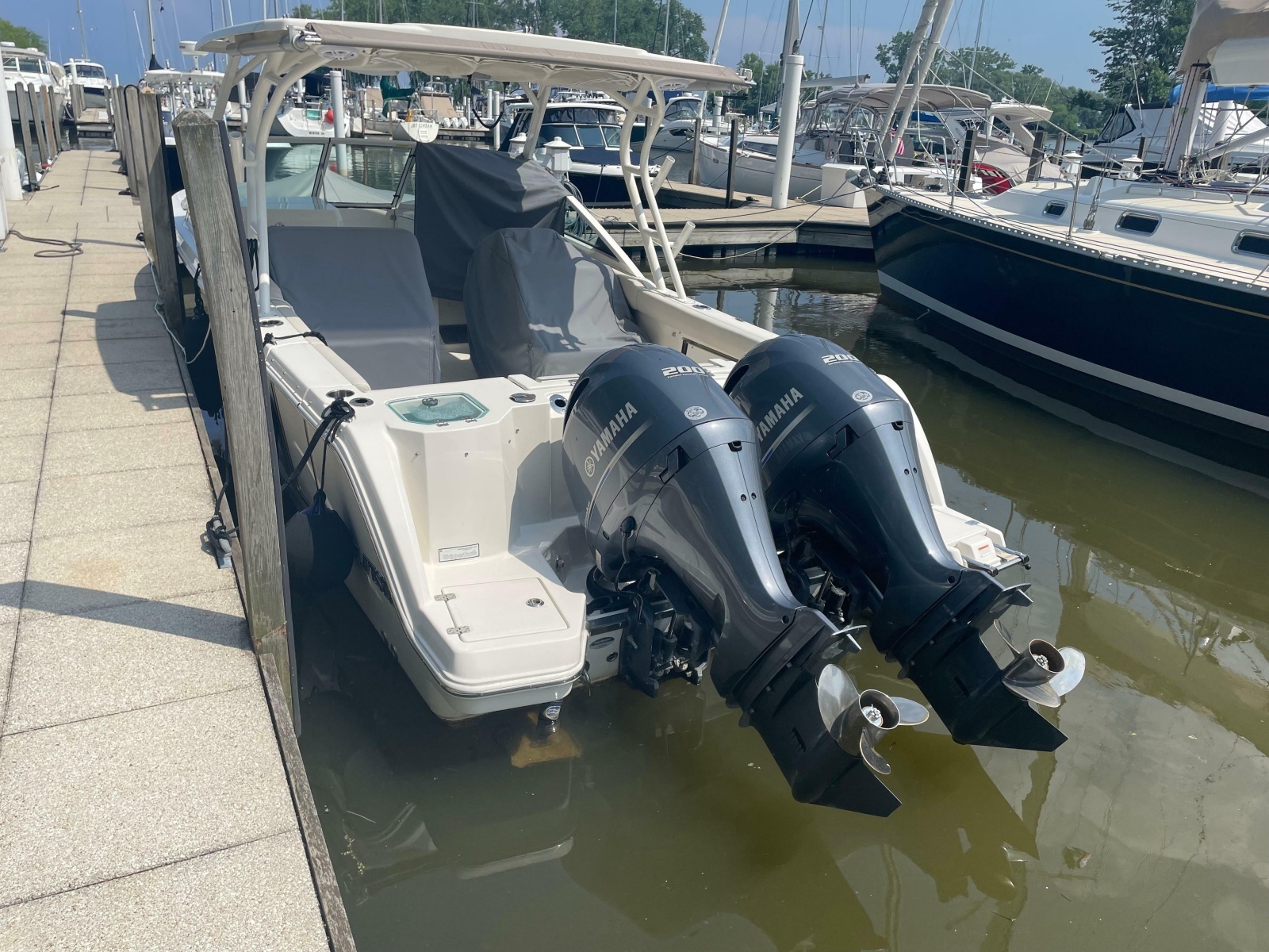 2023 Sailfish 276 DC